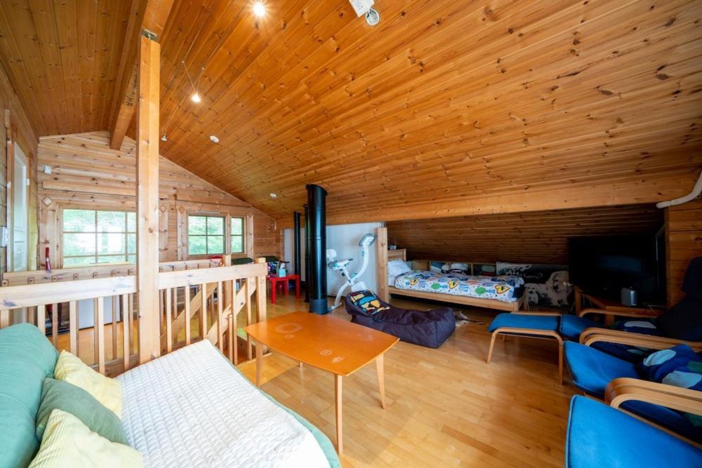 Family Room photo 1