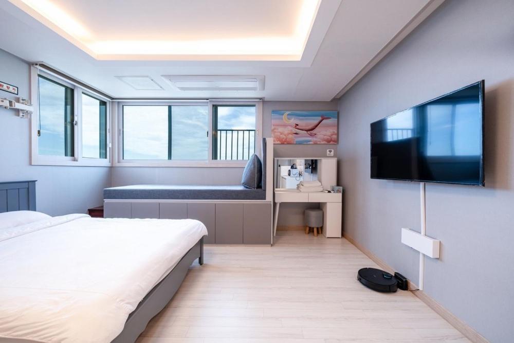 Double Room with Sea View photo 3