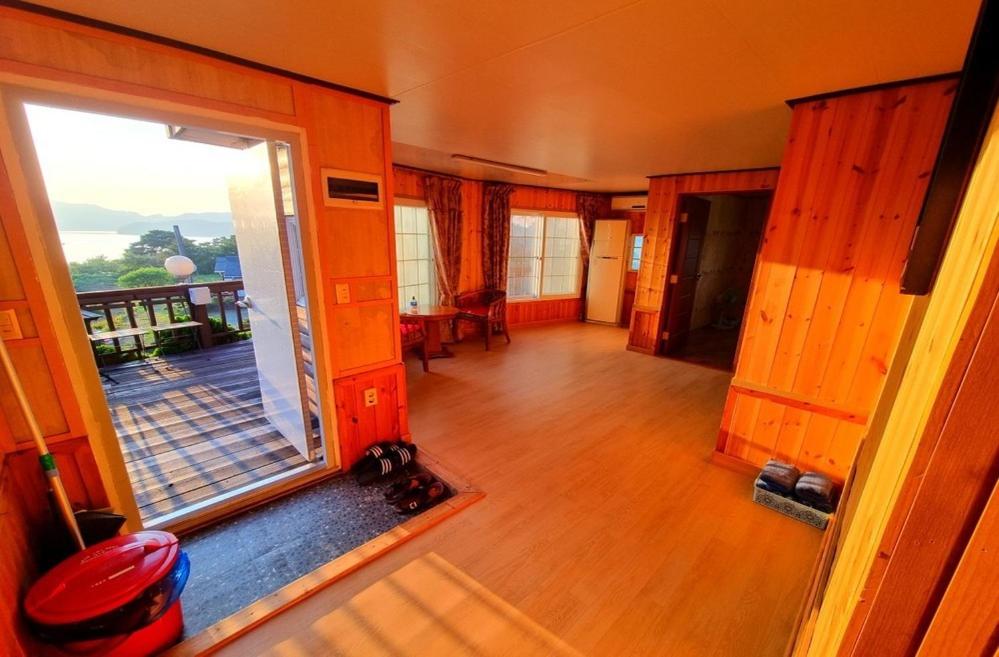 Family Room - Photo 1