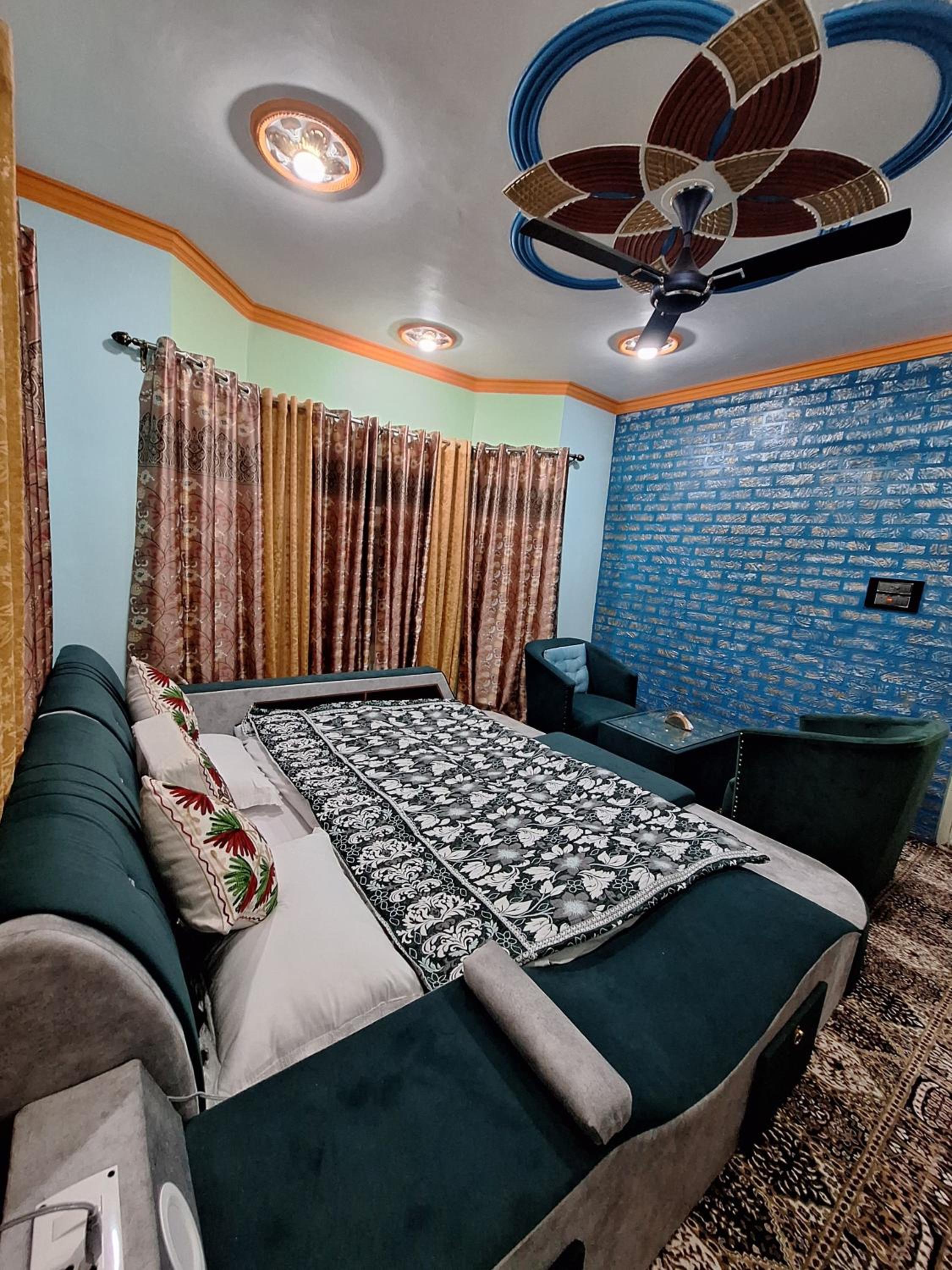 Double Room with Private Bathroom photo 3