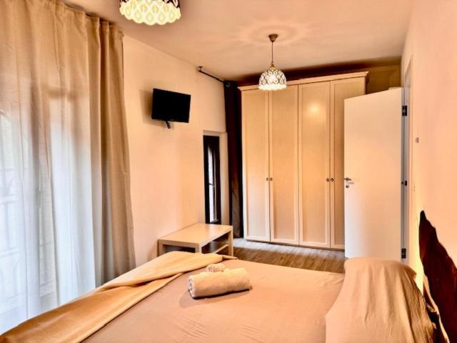 Two-Bedroom Apartment with Mountain View photo 3