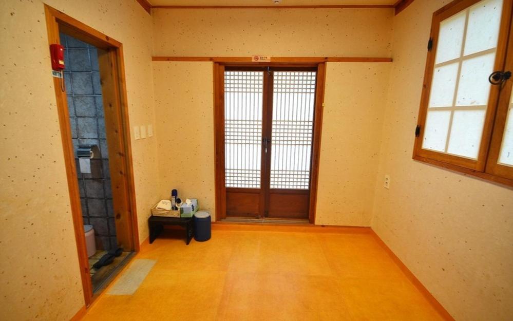 Double Room - Photo 4