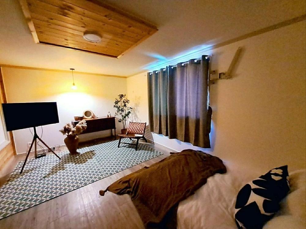 Double Room - Photo 5