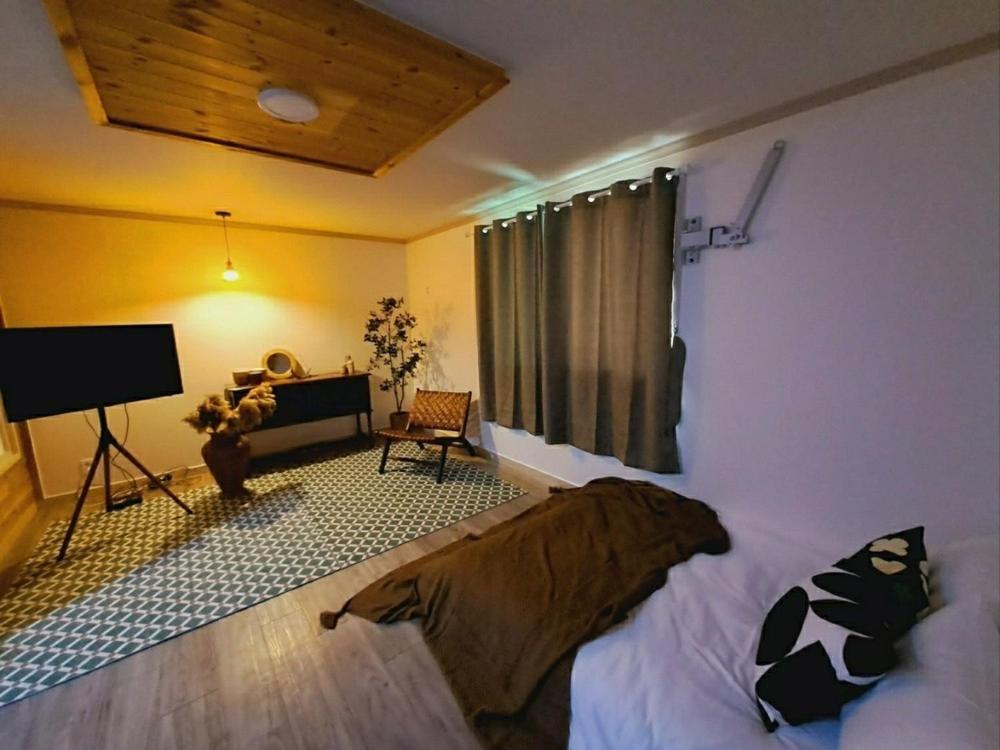 Double Room - Photo 2