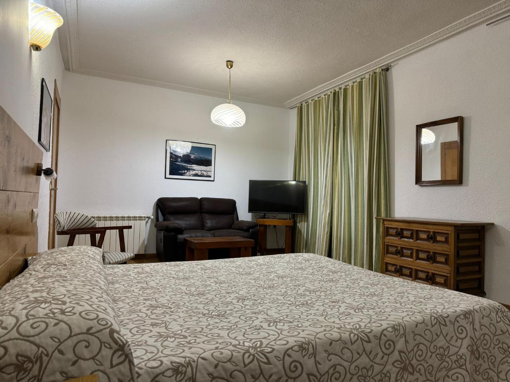 Superior Double Room - Photo 4