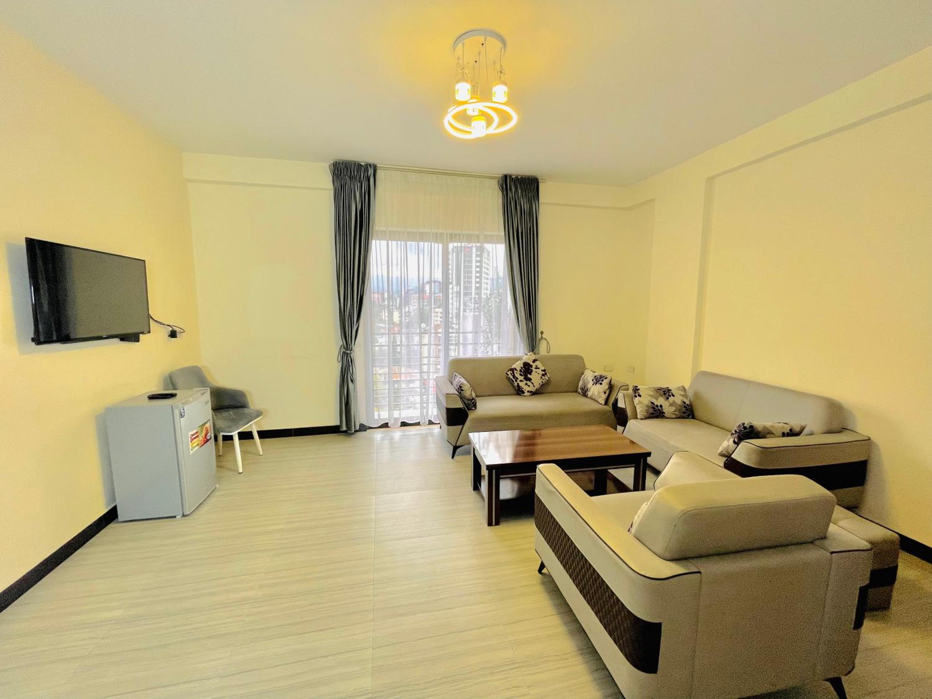Apartment photo 2