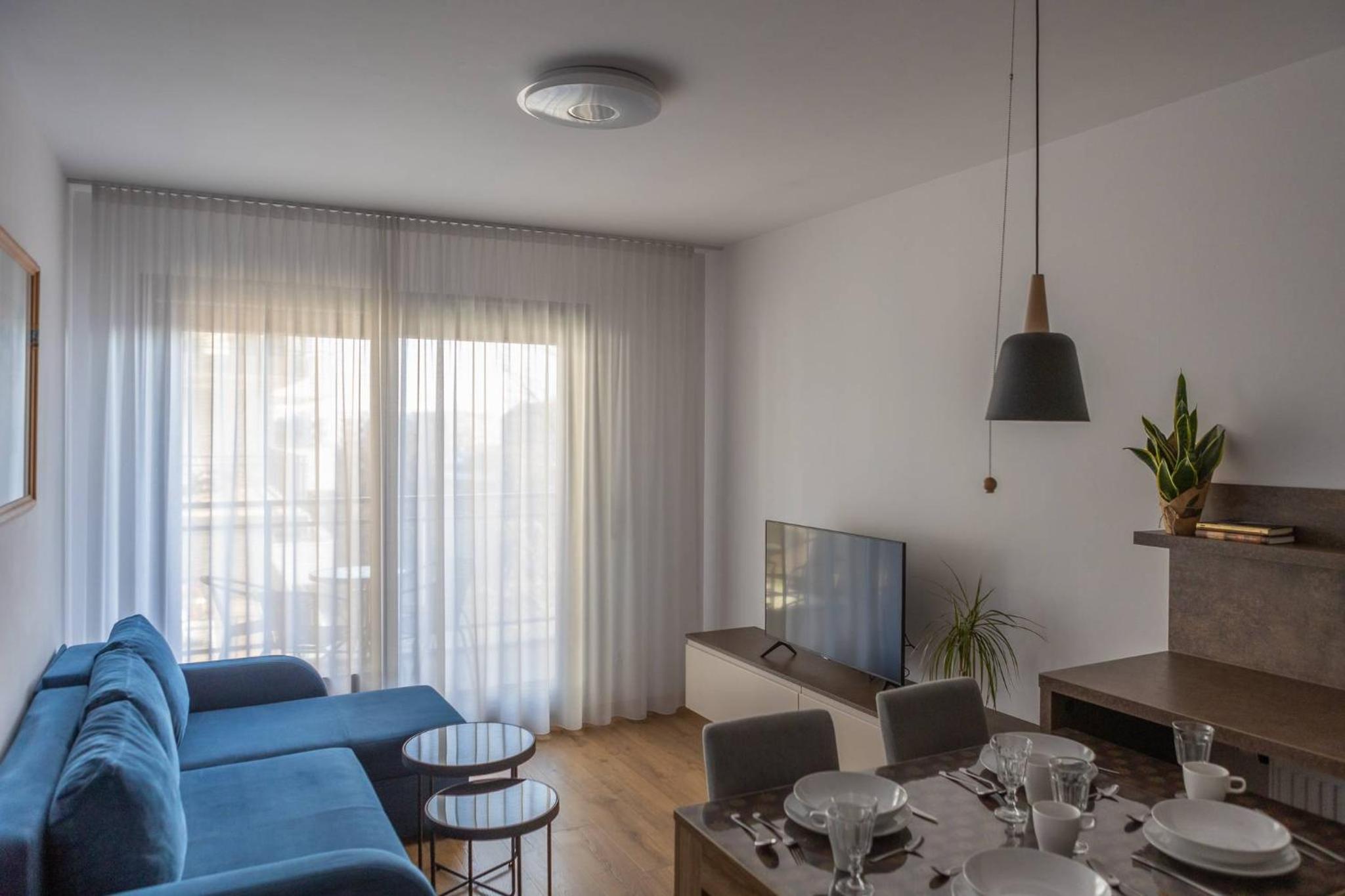Two-Bedroom Apartment with River View - Photo 10