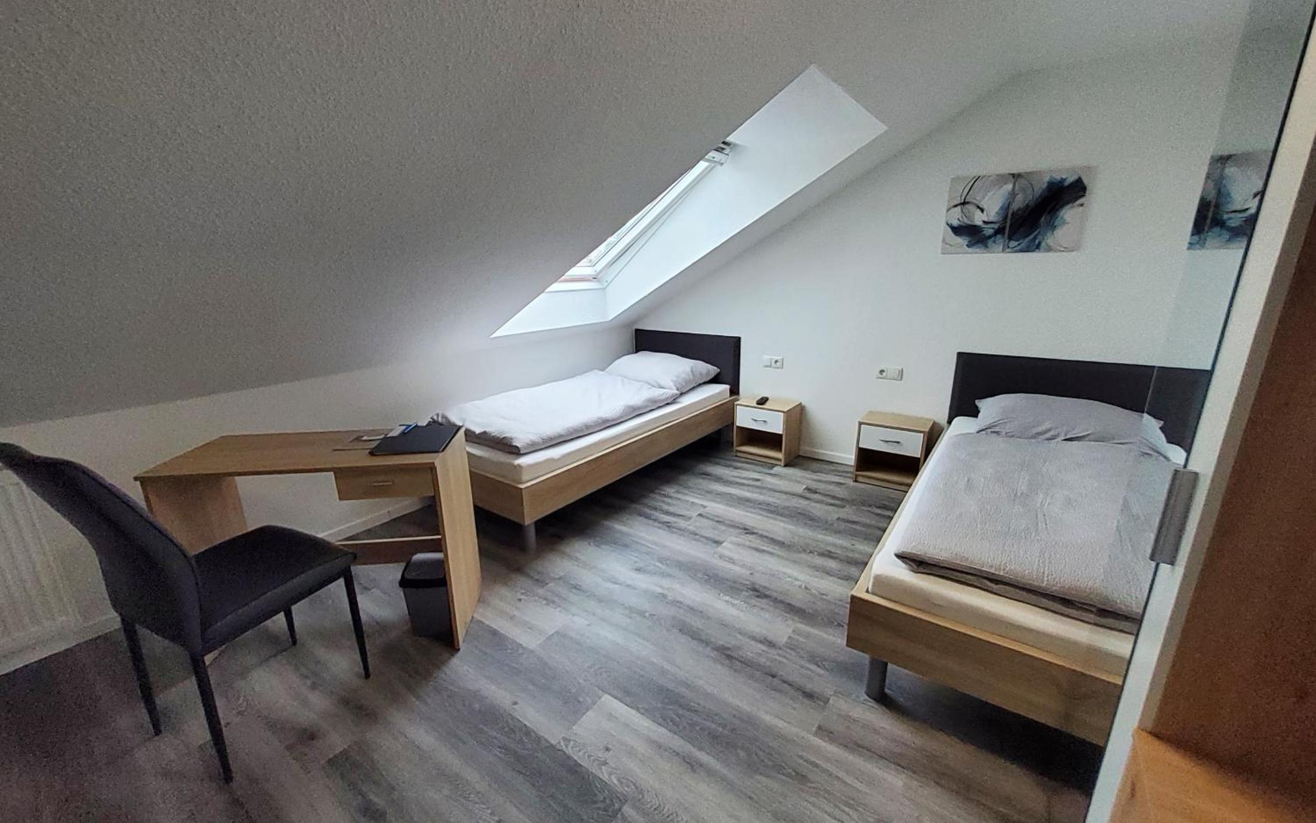 Deluxe Double Room with Shower