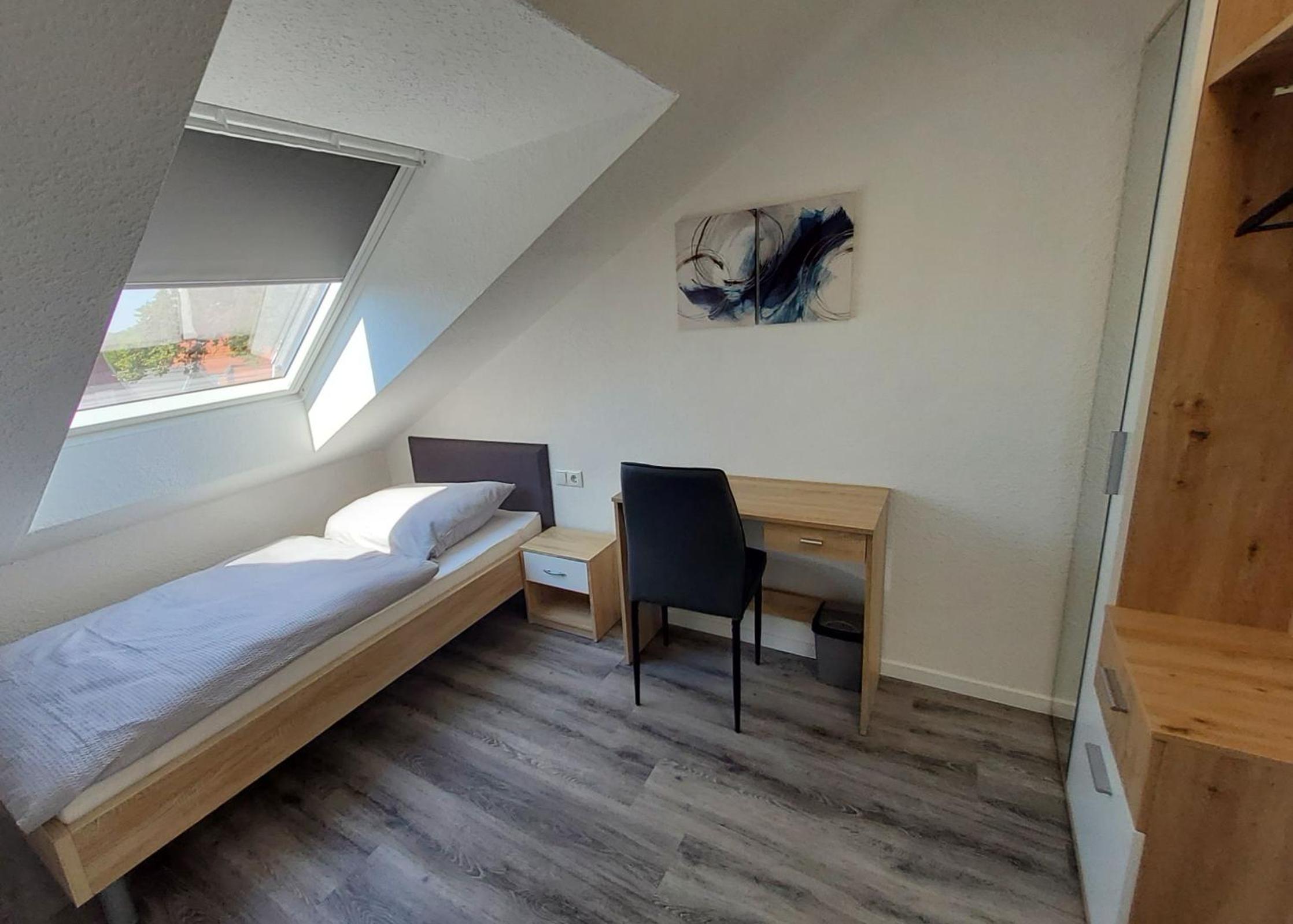 Standard Single Room with Shower