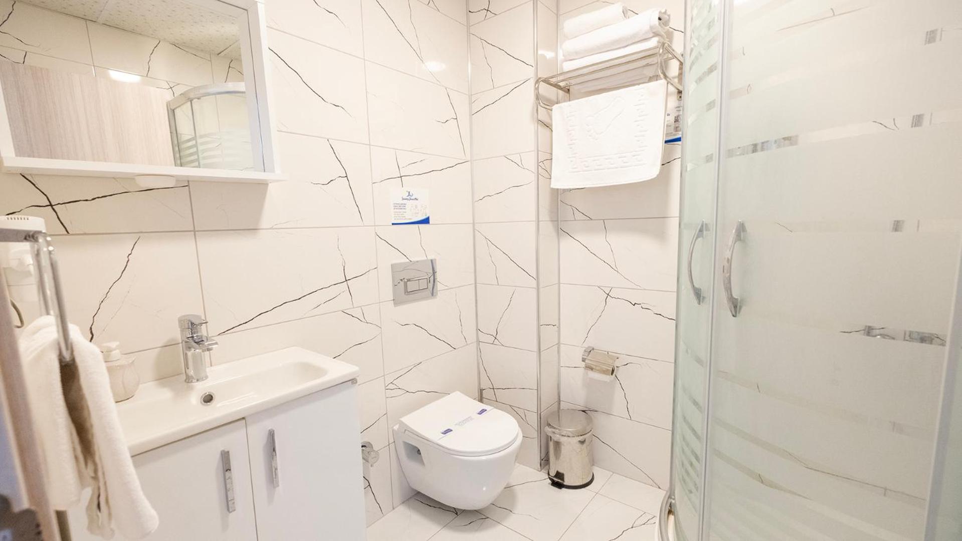 Standard Room - Photo 13