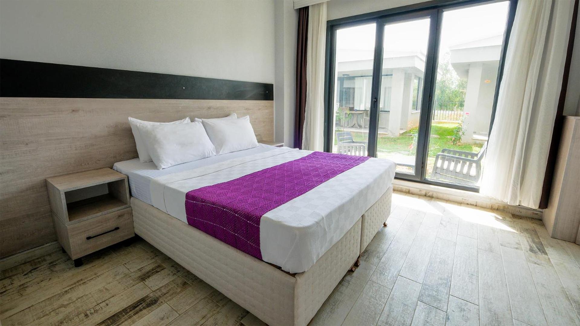 Standard Room - Photo 1
