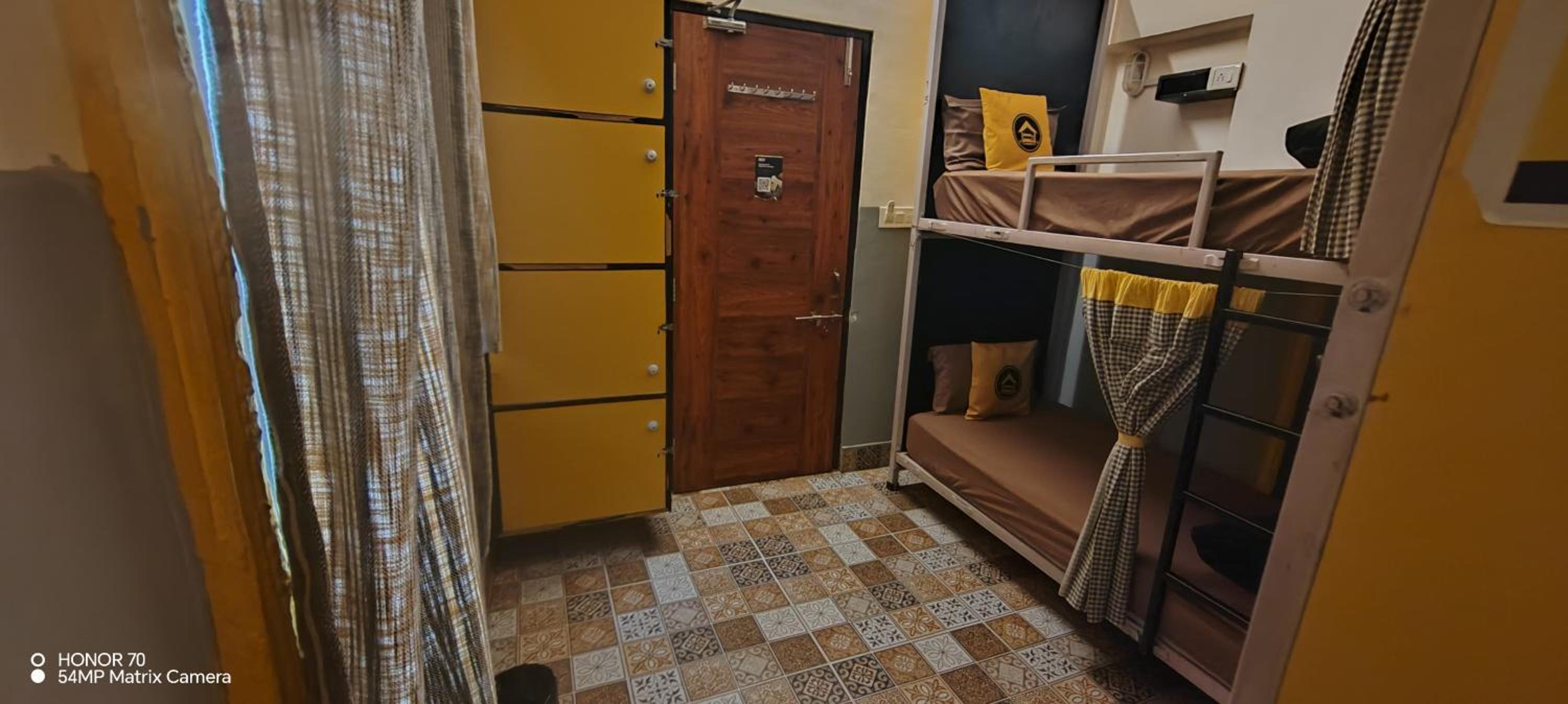 Bed in 4-Bed Mixed Dormitory Room photo 1