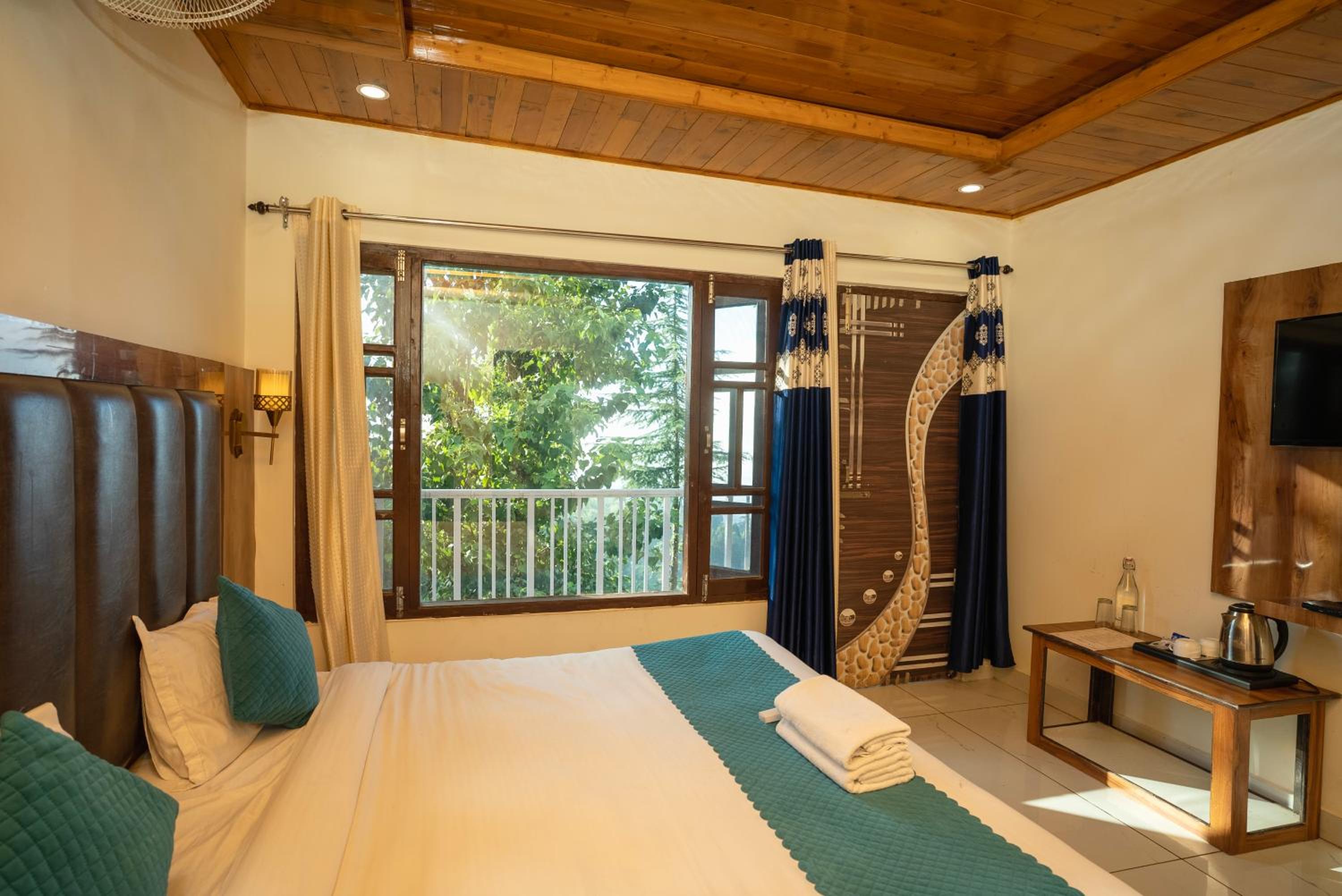 Double Room With Mountain View
