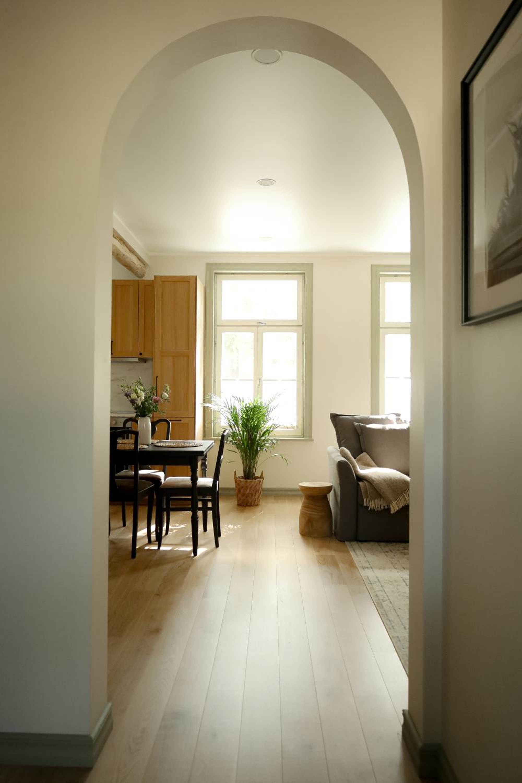 One-Bedroom Apartment photo 3