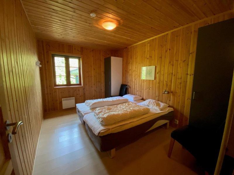 Apartment with Balcony - Photo 11