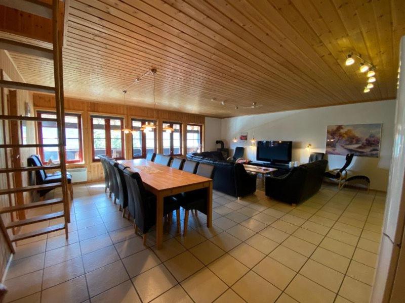 Apartment with Balcony - Photo 17