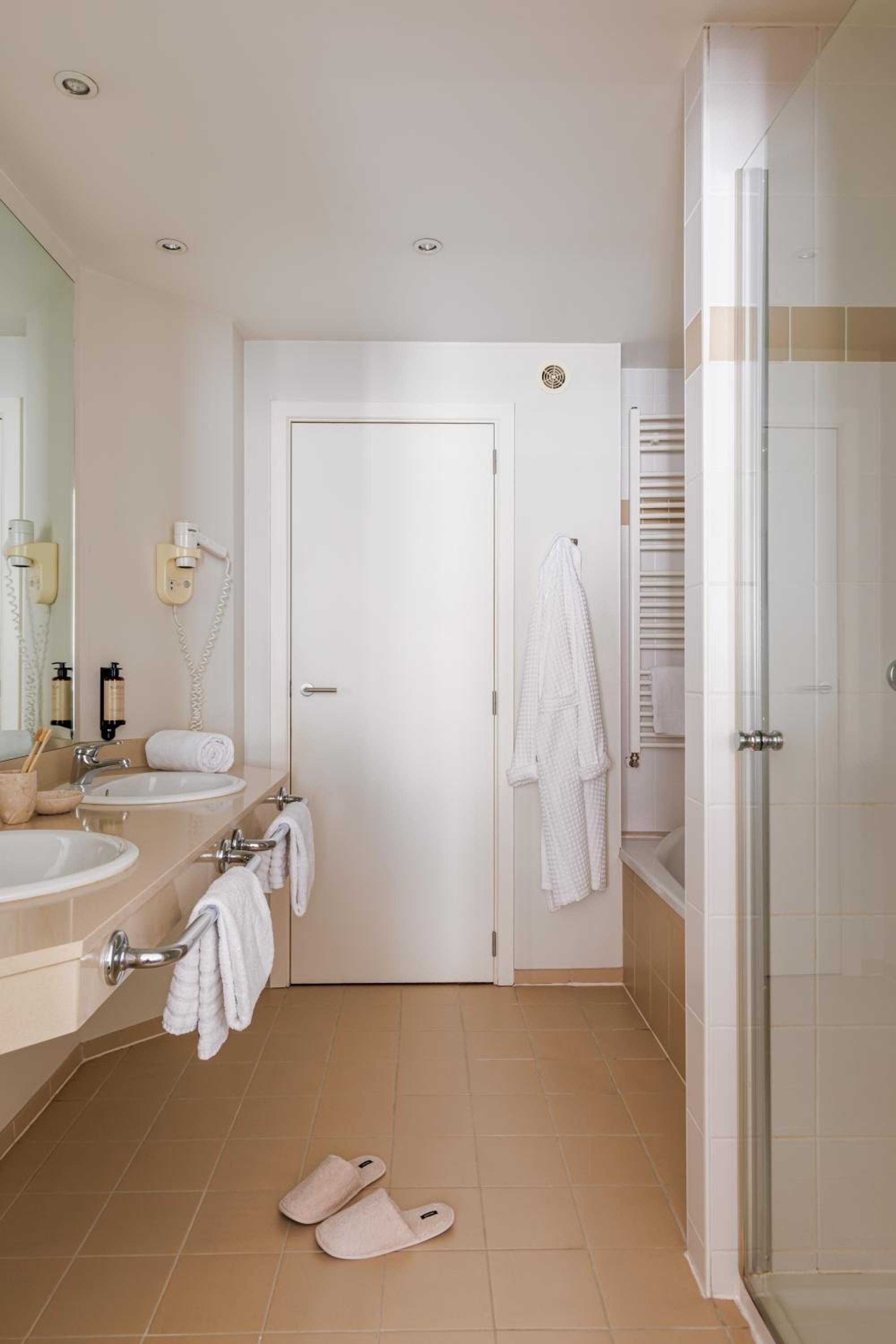 Triple Room - Photo 4