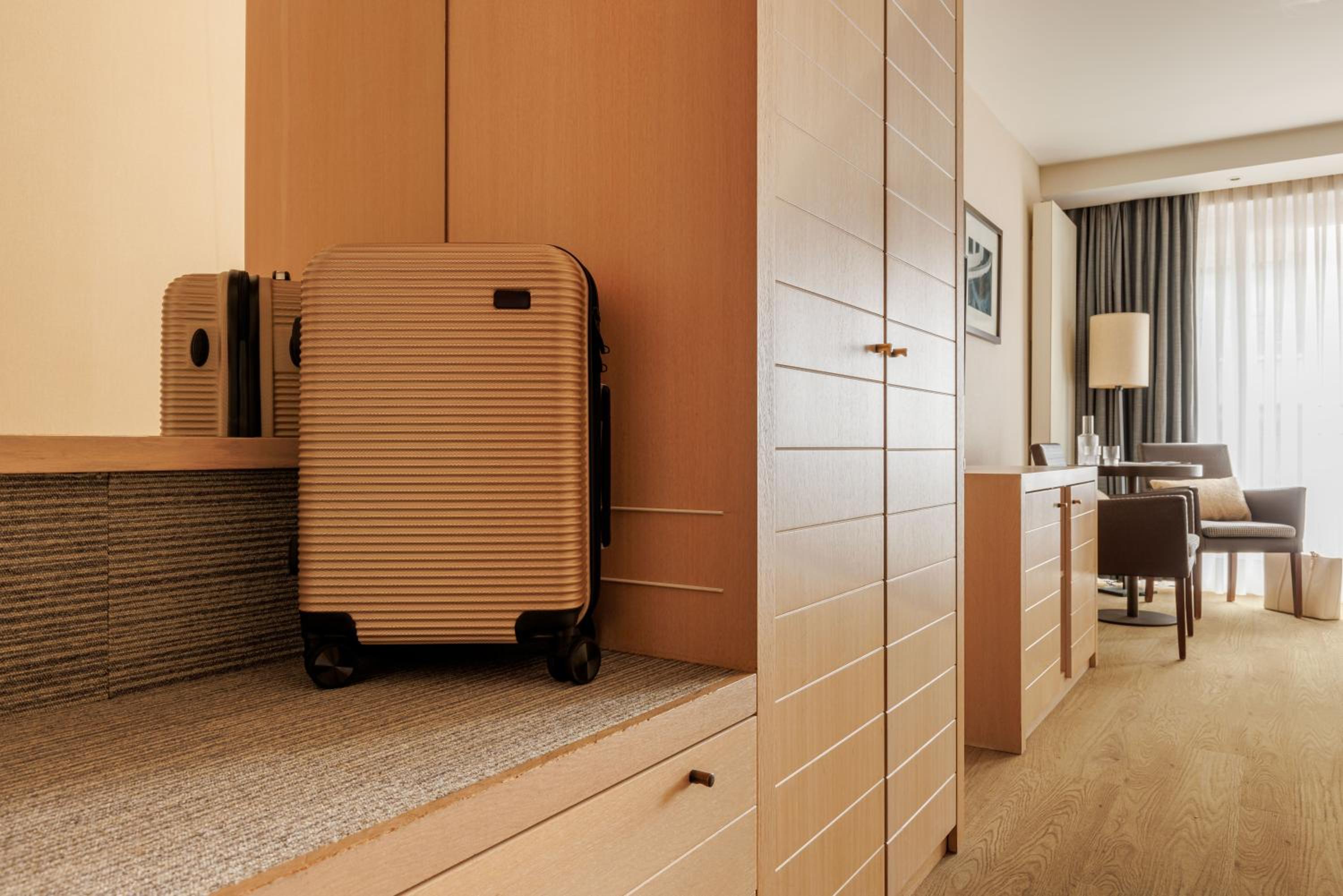 Deluxe Room - Photo 2