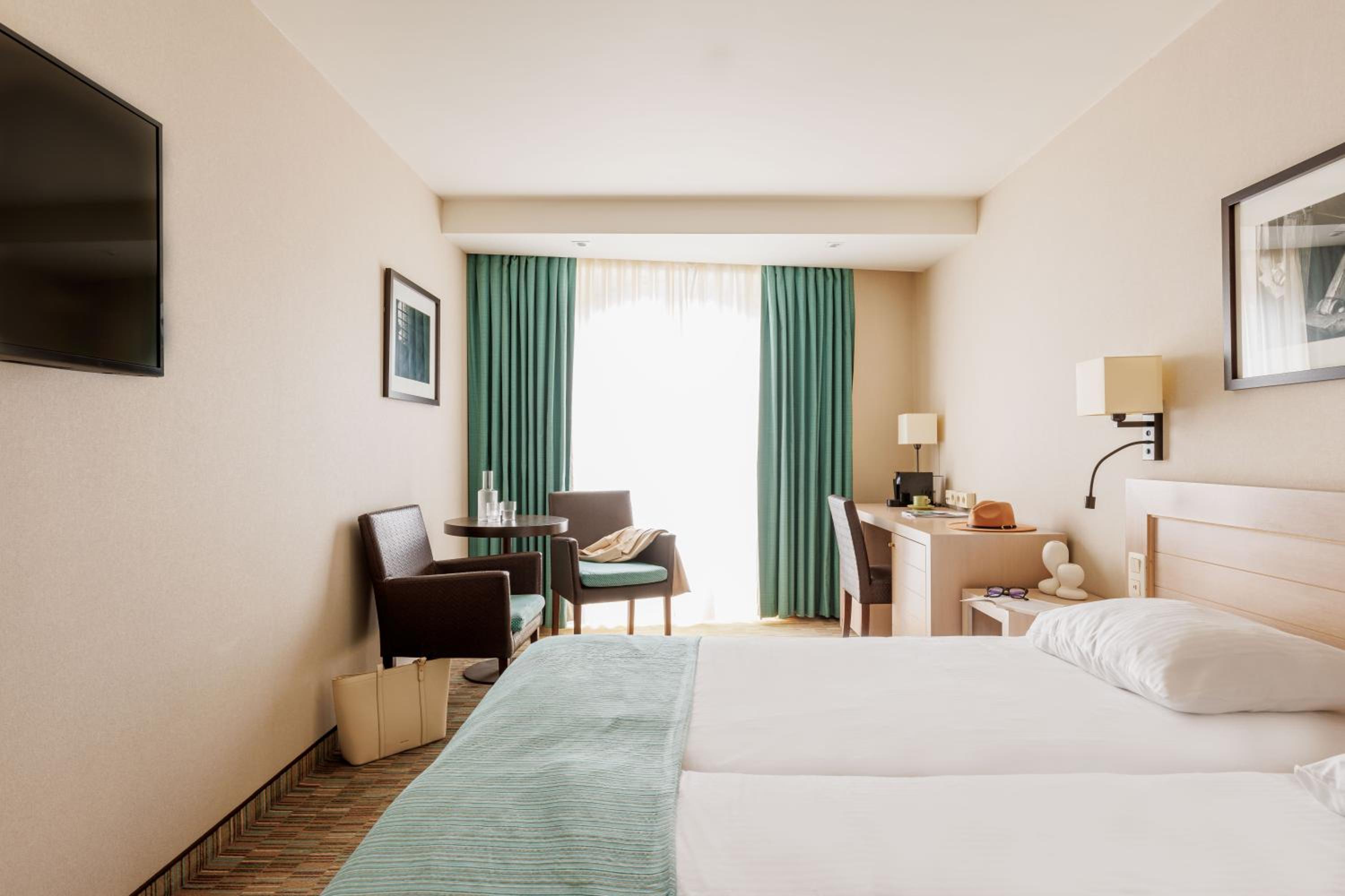 Comfort Room - Photo 3