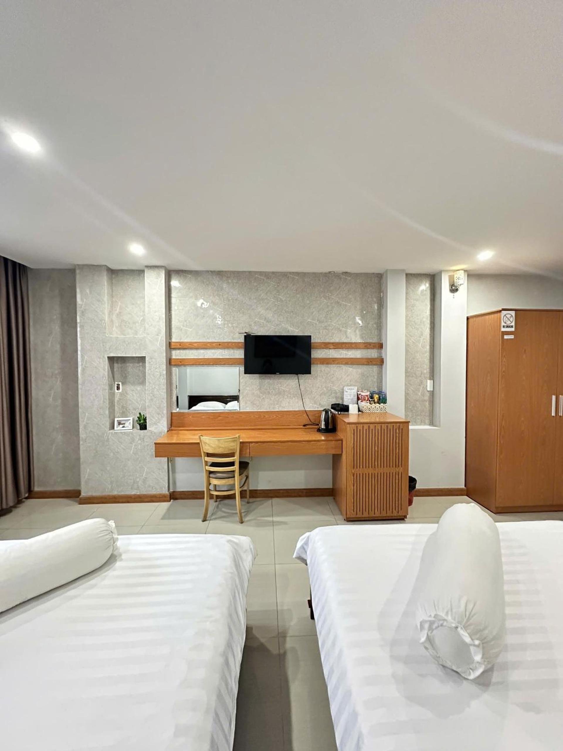 Deluxe Family Room photo 2