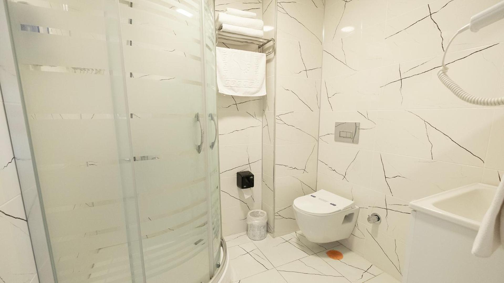 Deluxe Room with Balcony Sea View - Photo 2