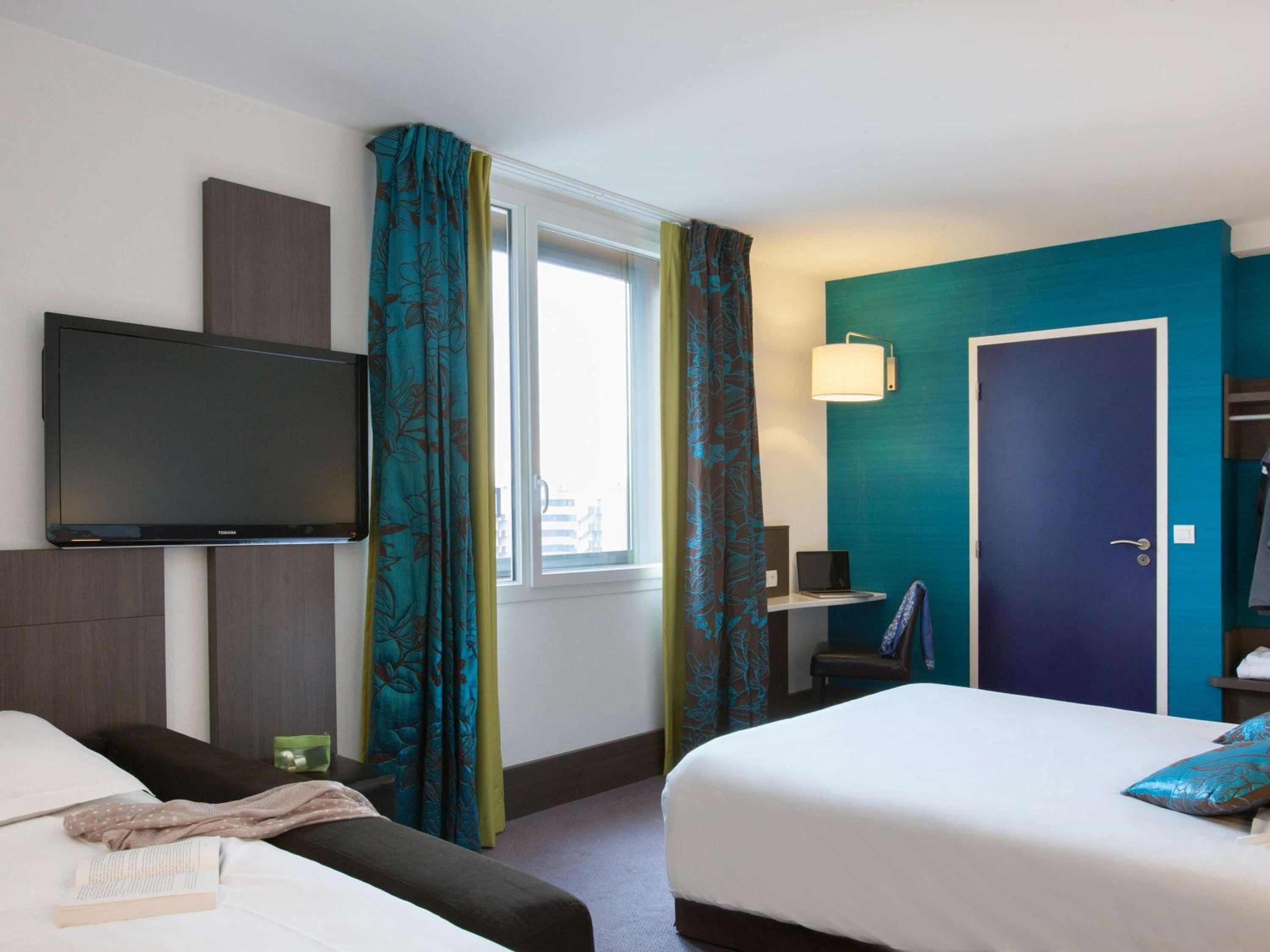 Junior Suite with Queen Bed and Sofa Bed