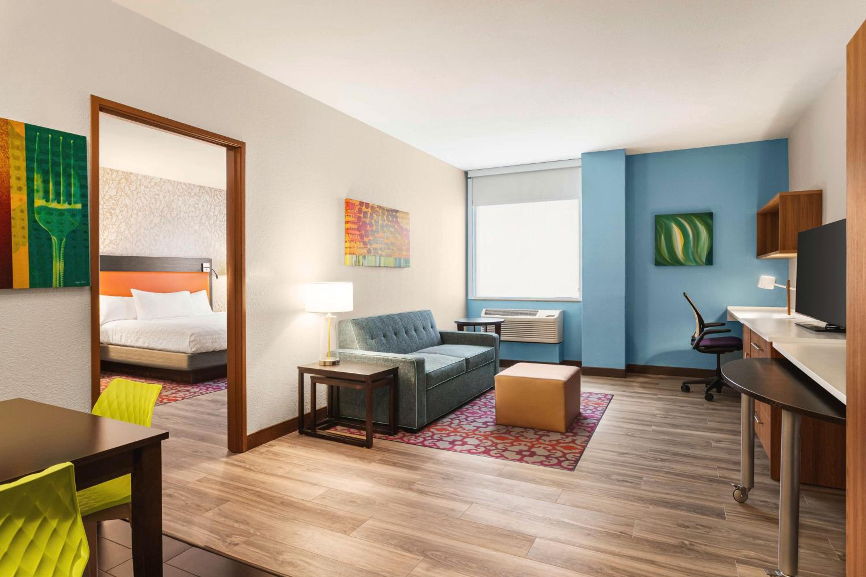 One-Bedroom King Suite - Non-Smoking - Photo 4
