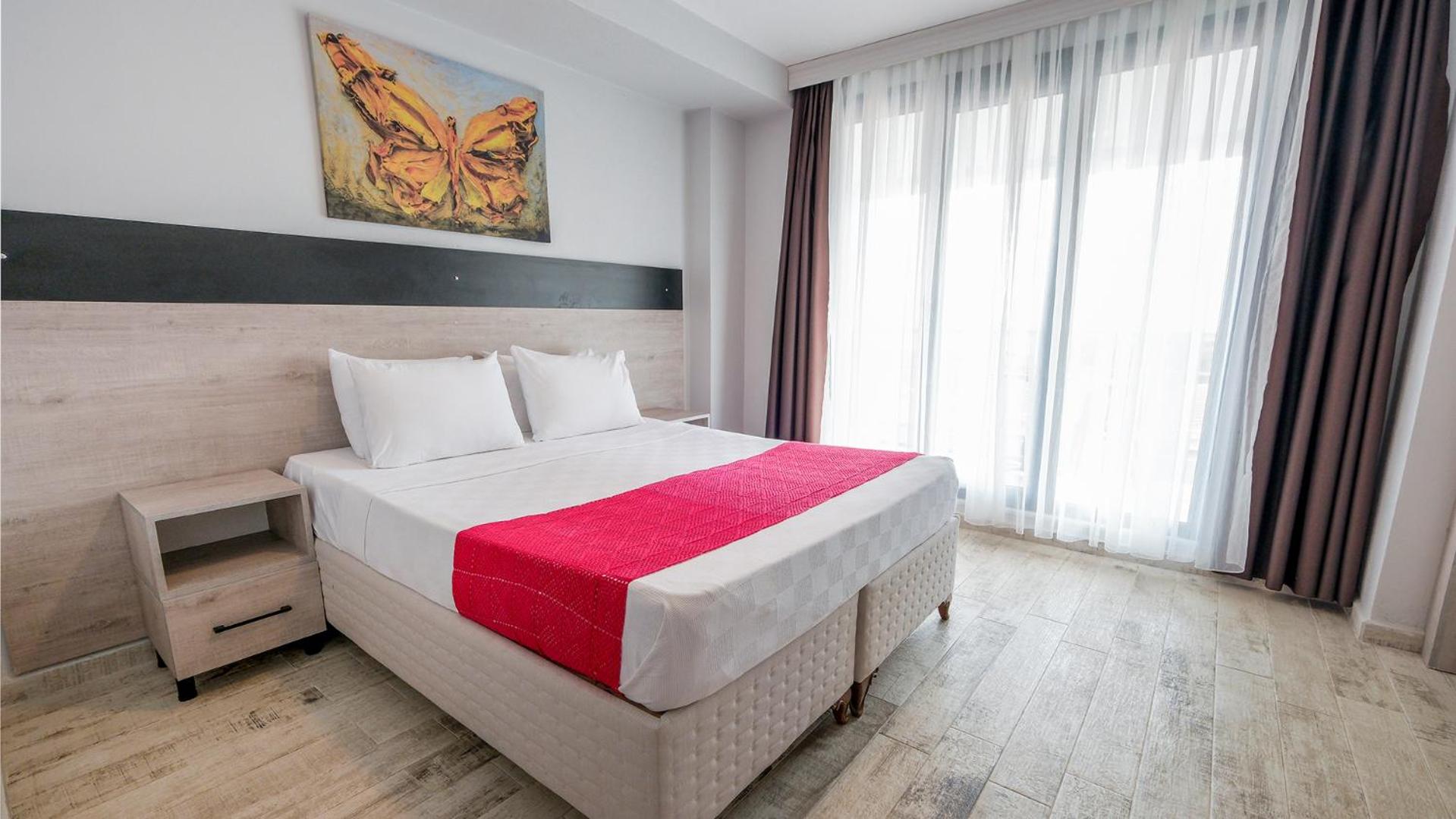 Superior Room with Balcony Sea View - Photo 1