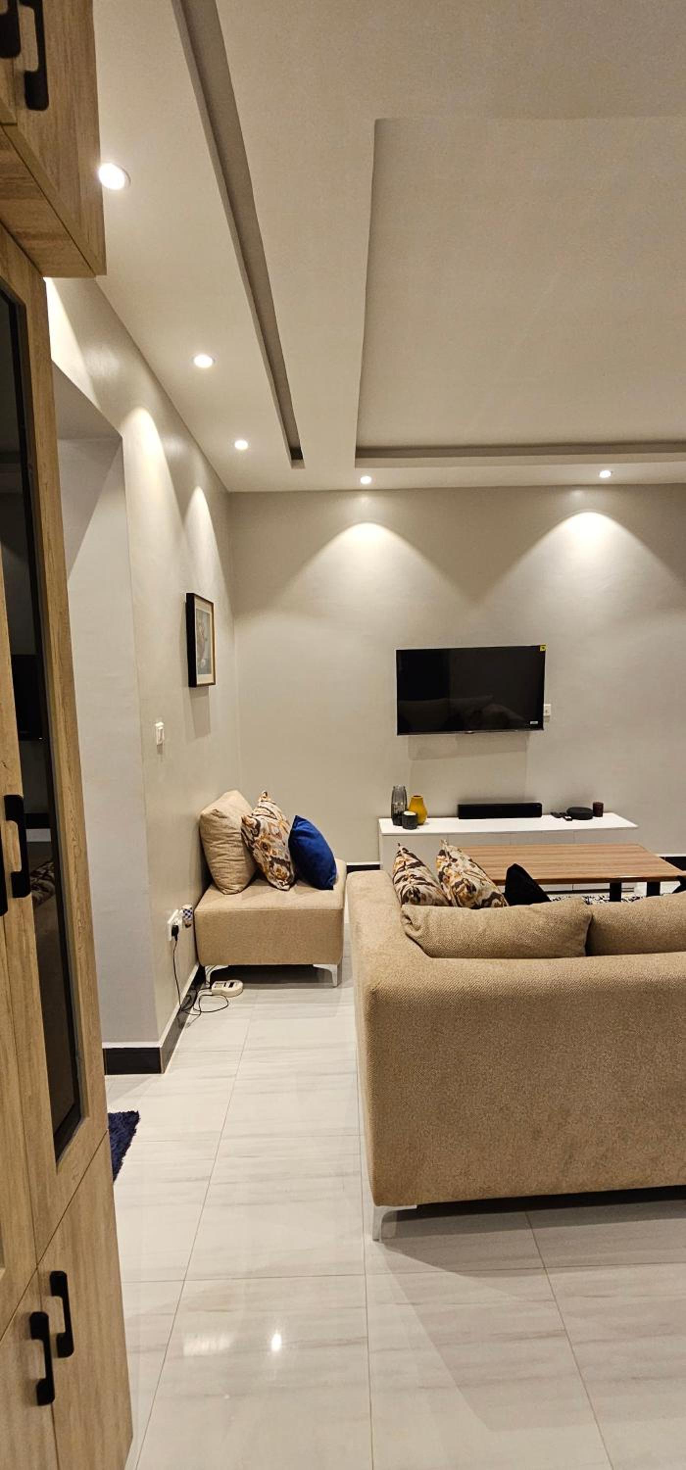 One-Bedroom Apartment photo 3