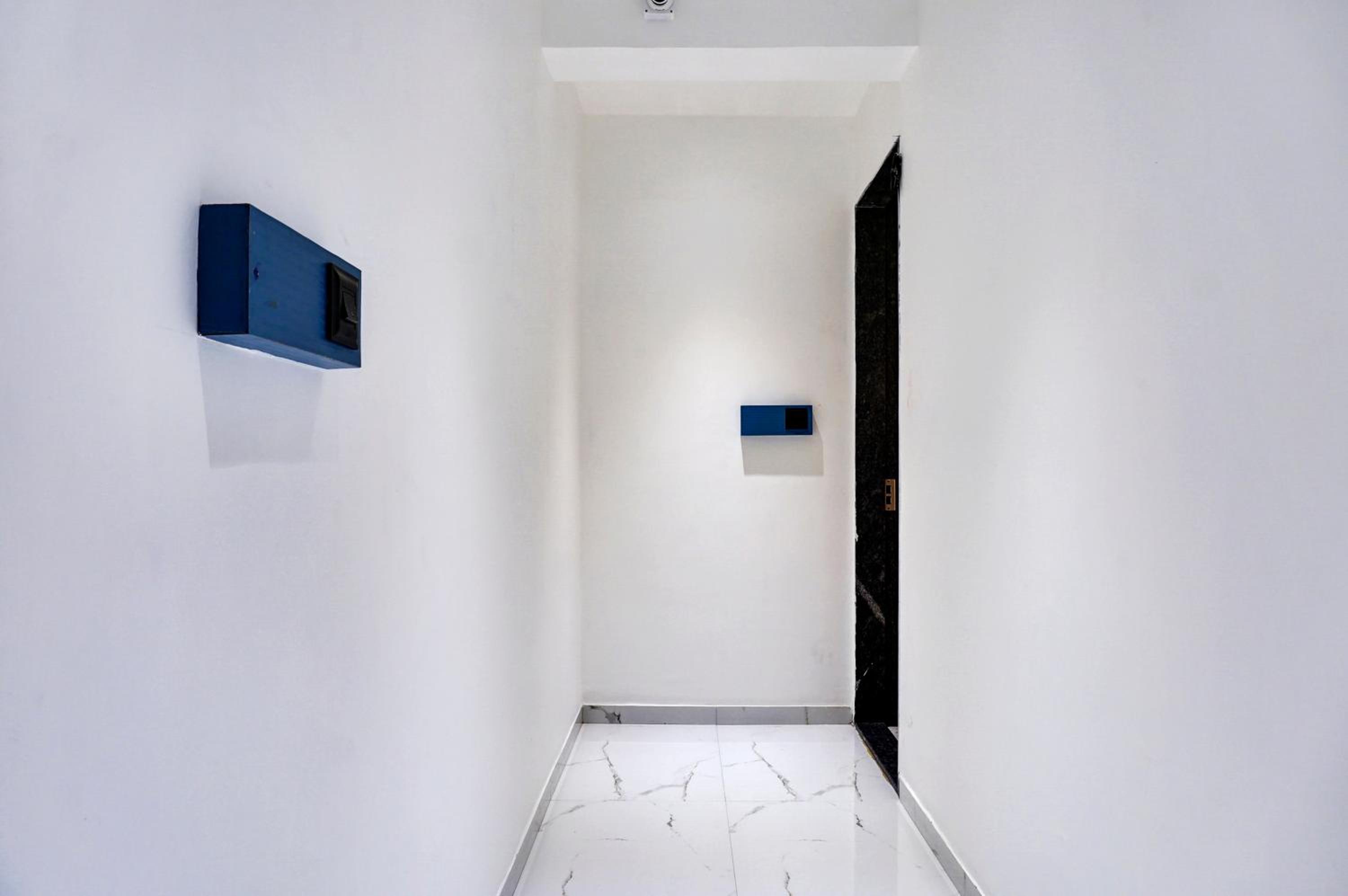 Suite with Balcony - Photo 2