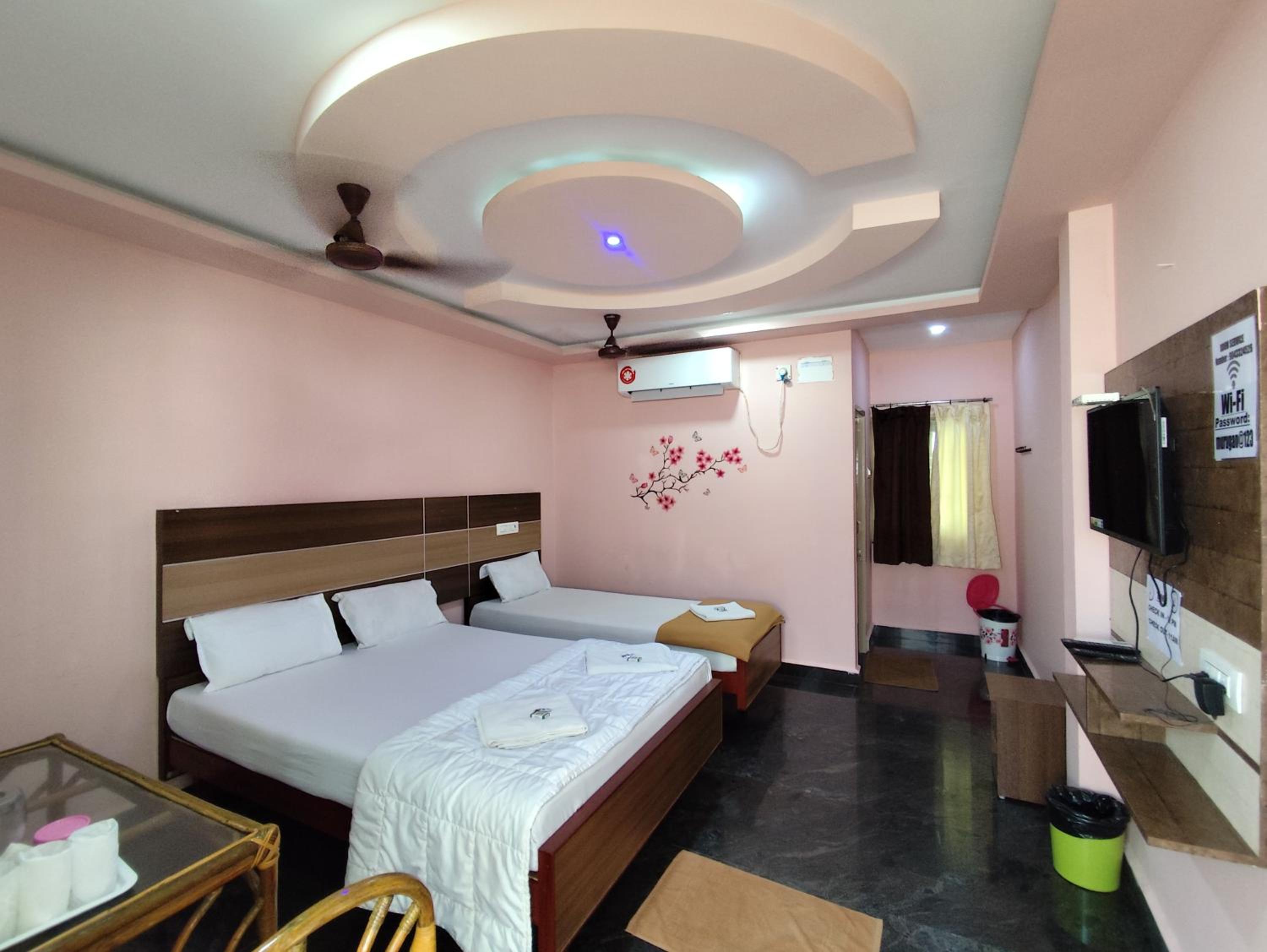Deluxe Triple Room - Photo 10