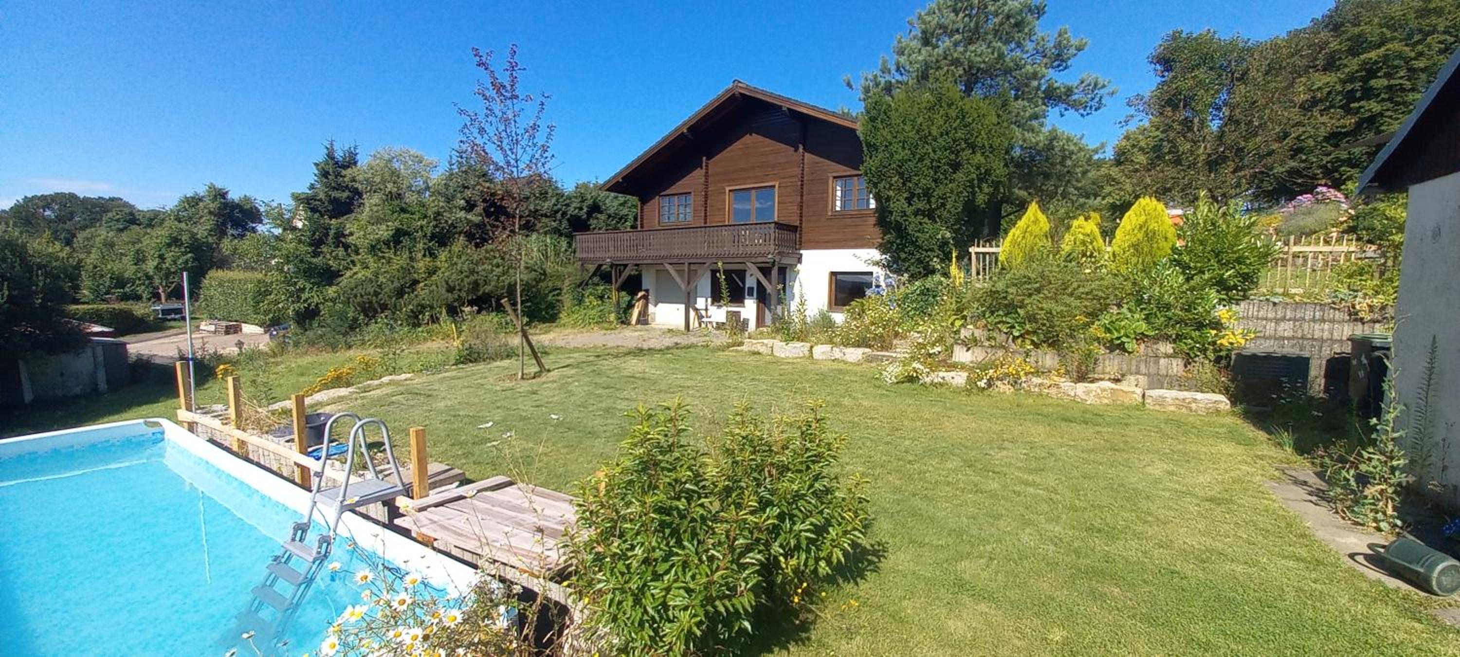 Three-Bedroom Vacation Home  photo 2