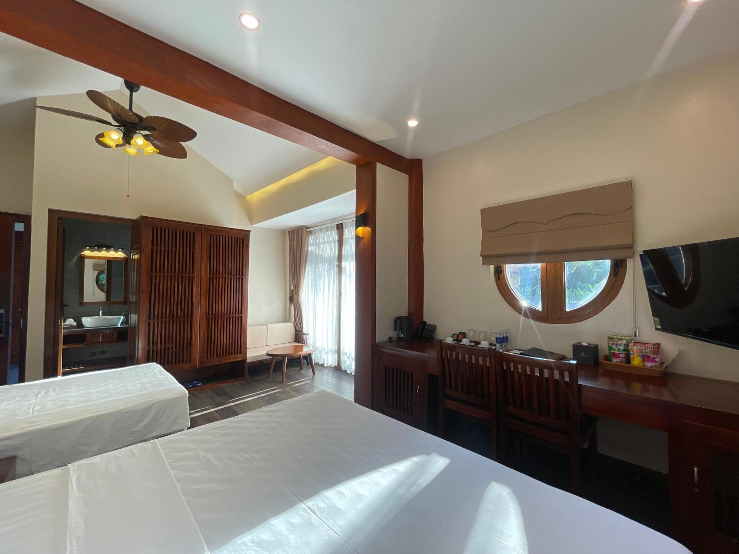 Triple Room with Garden View - Photo 2