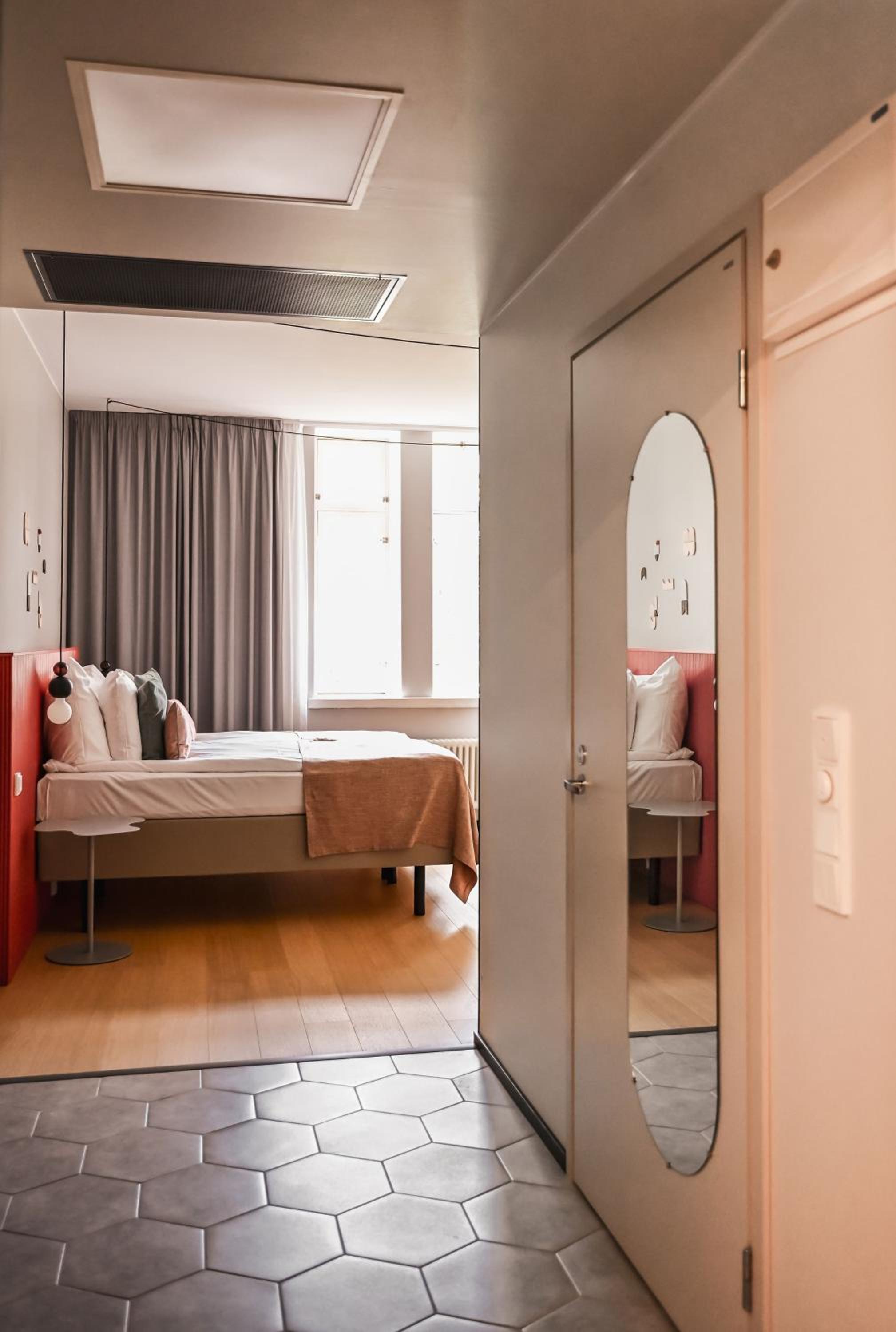 Superior Room - Photo 8