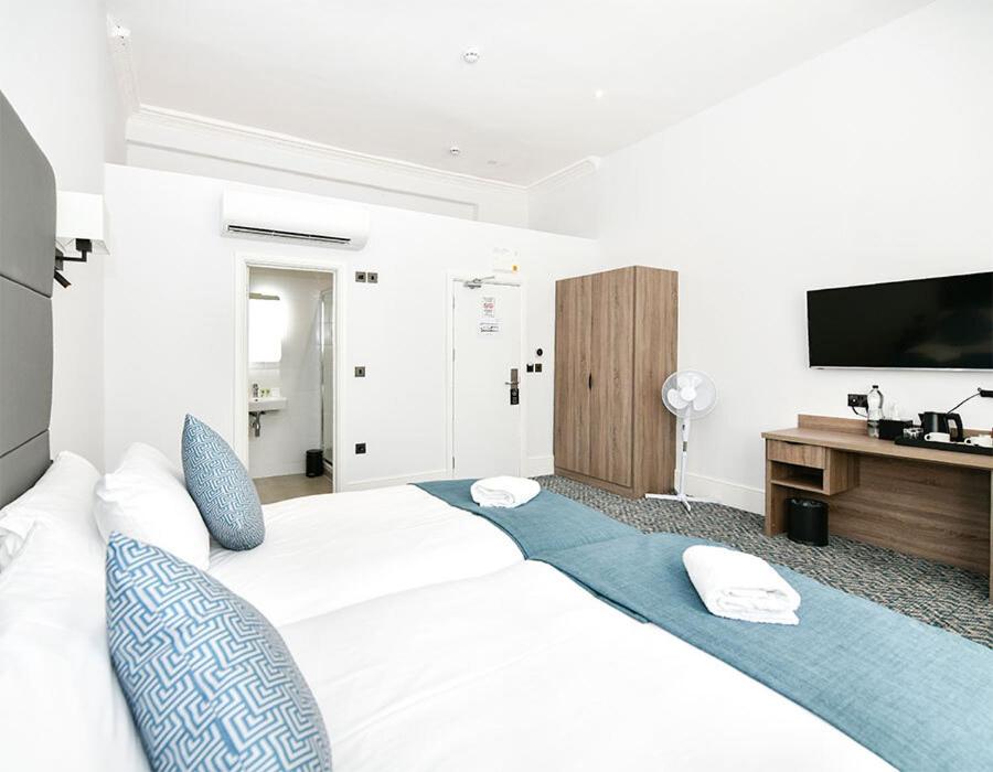 Deluxe Twin Room photo 2