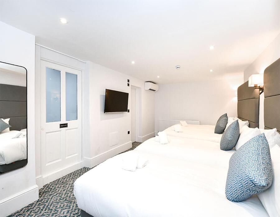 Deluxe Quadruple Room photo 3