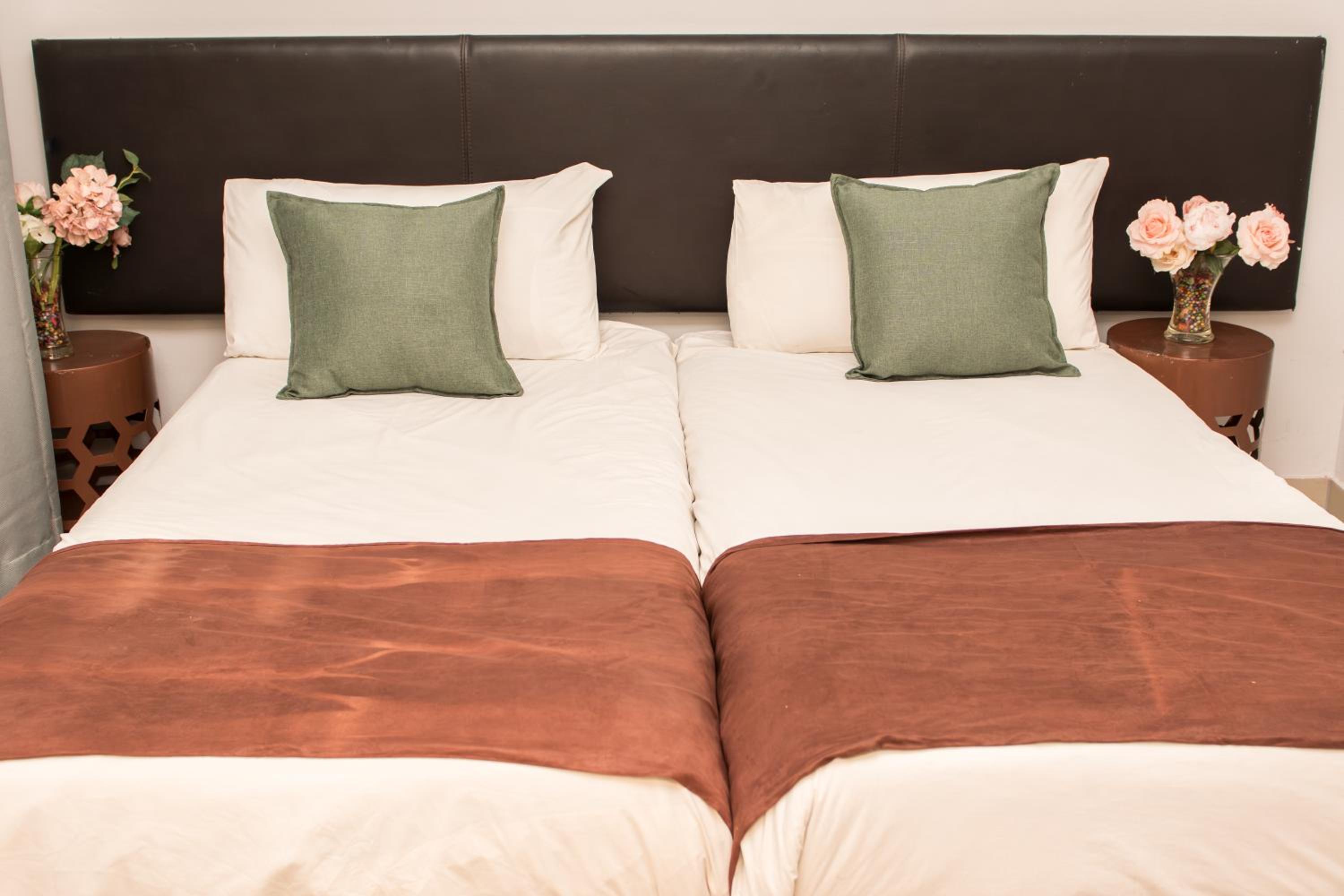 Double Room - Photo 3