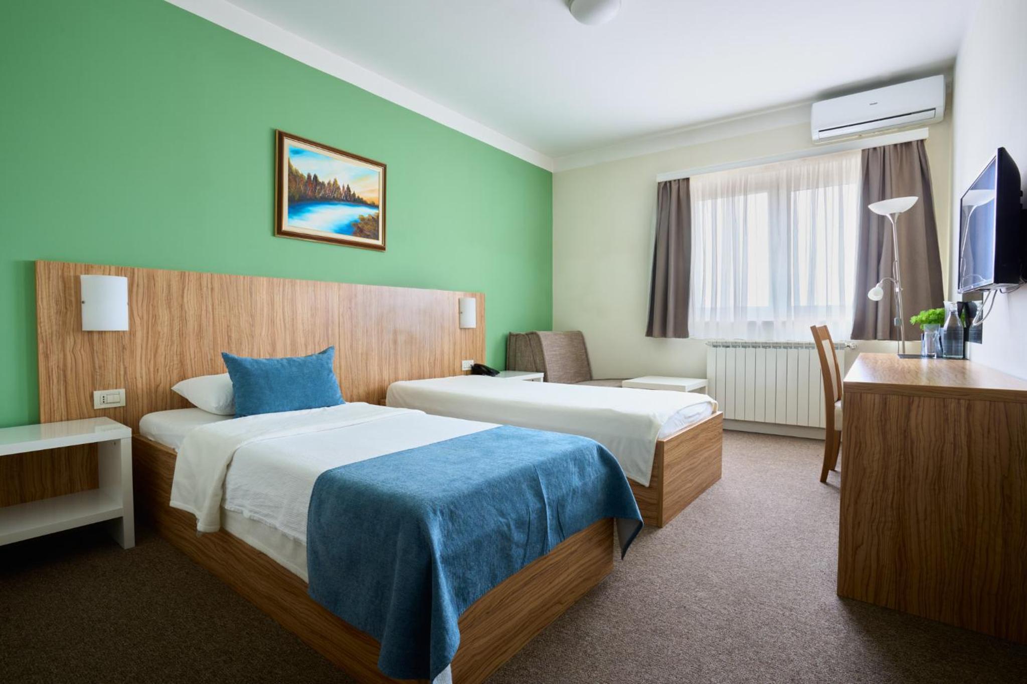 Deluxe Single Room