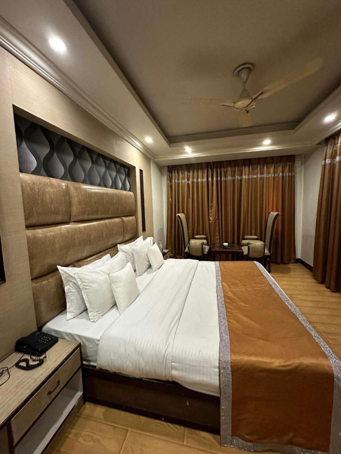 Deluxe Double Room photo 3