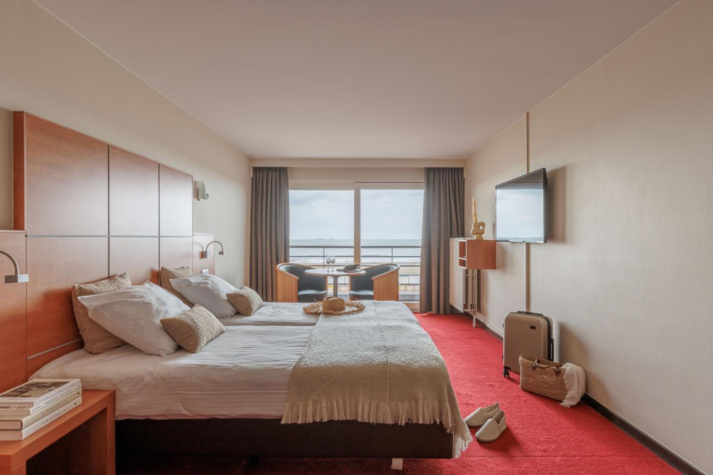Deluxe Double Room with Balcony and Sea View photo 1