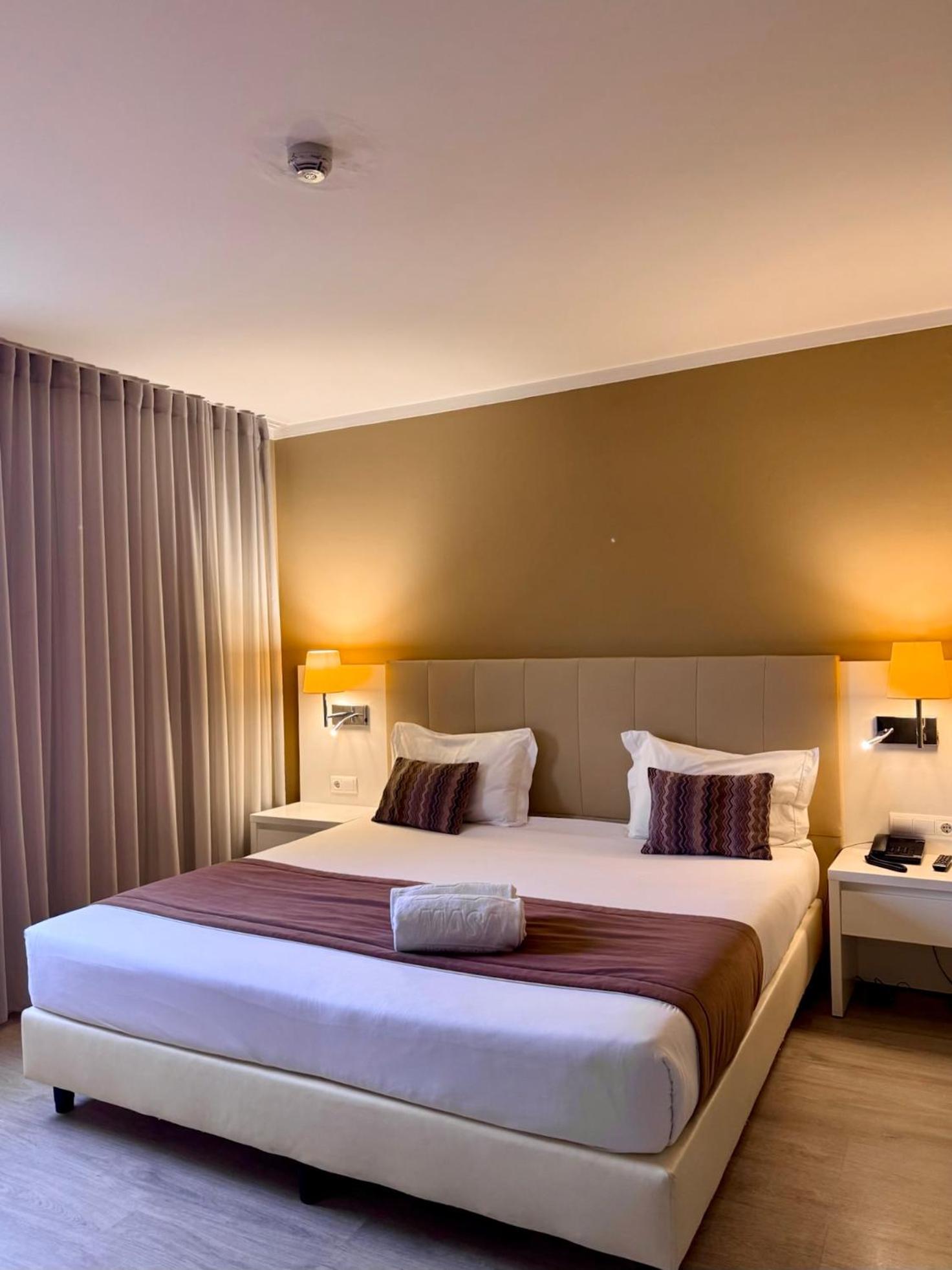 Double Room - Photo 8