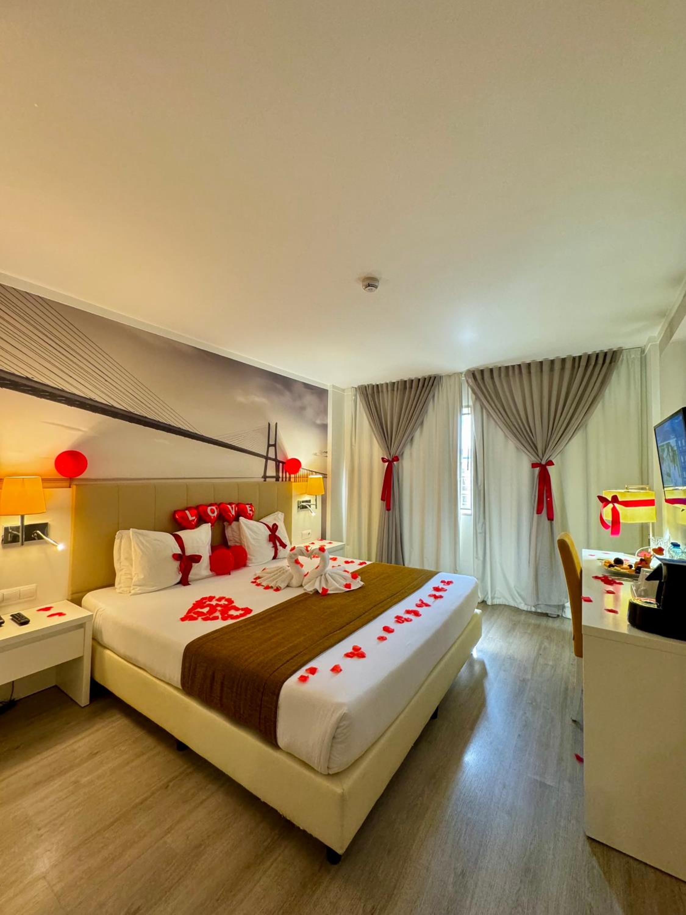 Double Room - Photo 13