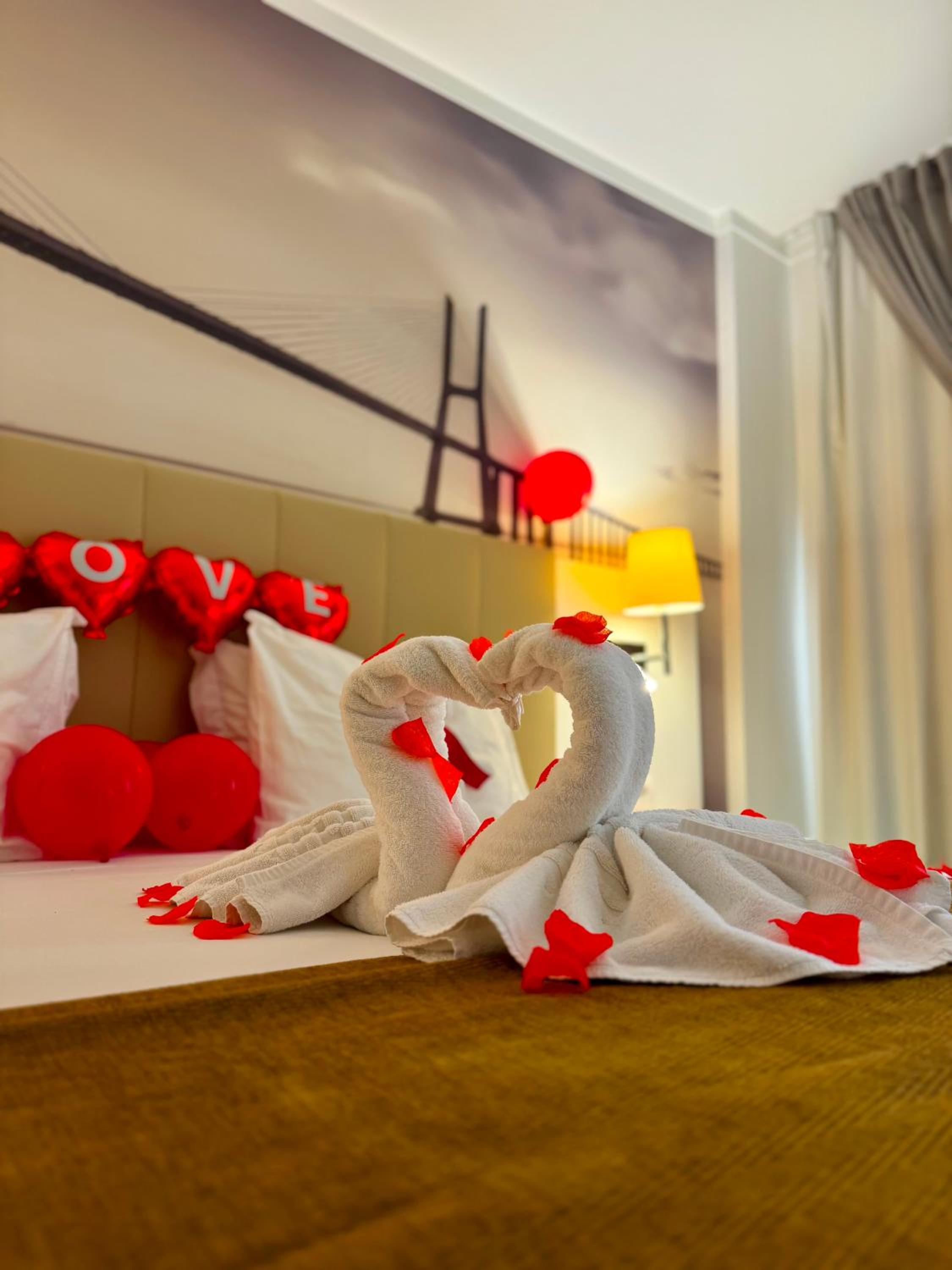 Double Room - Photo 15