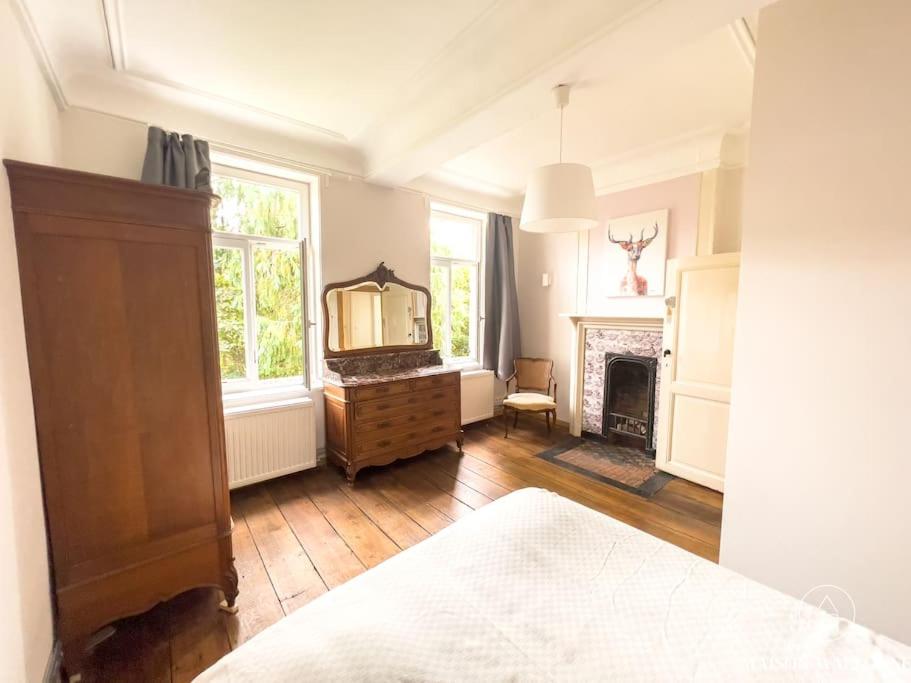 Three-Bedroom House photo 1