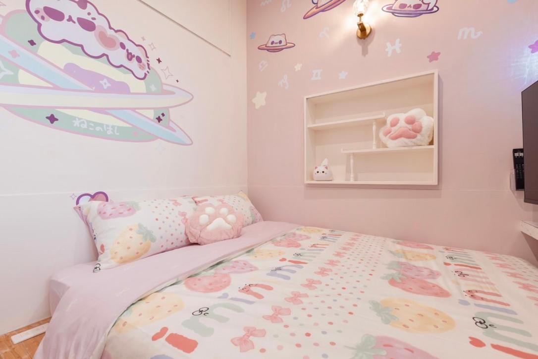 Double Room with Shared Bathroom photo 2