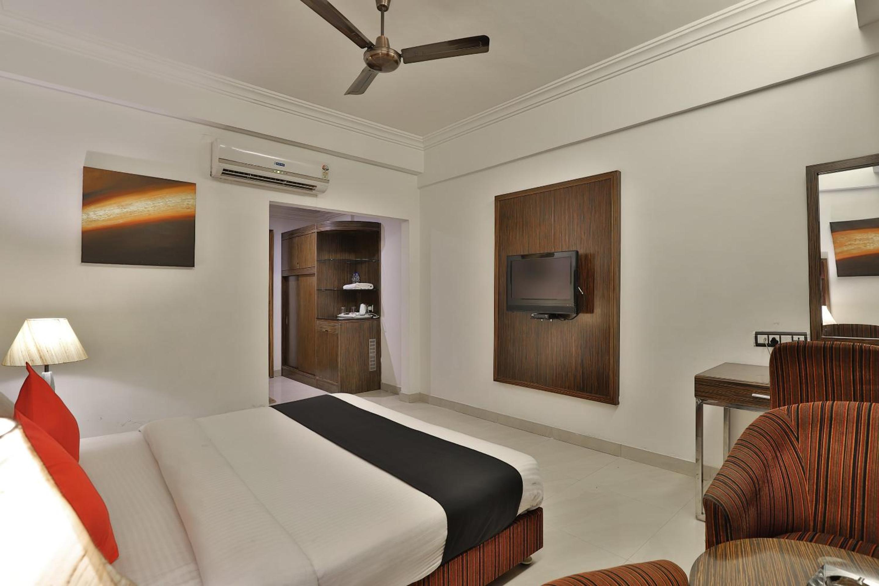 Classic Triple Room photo 2