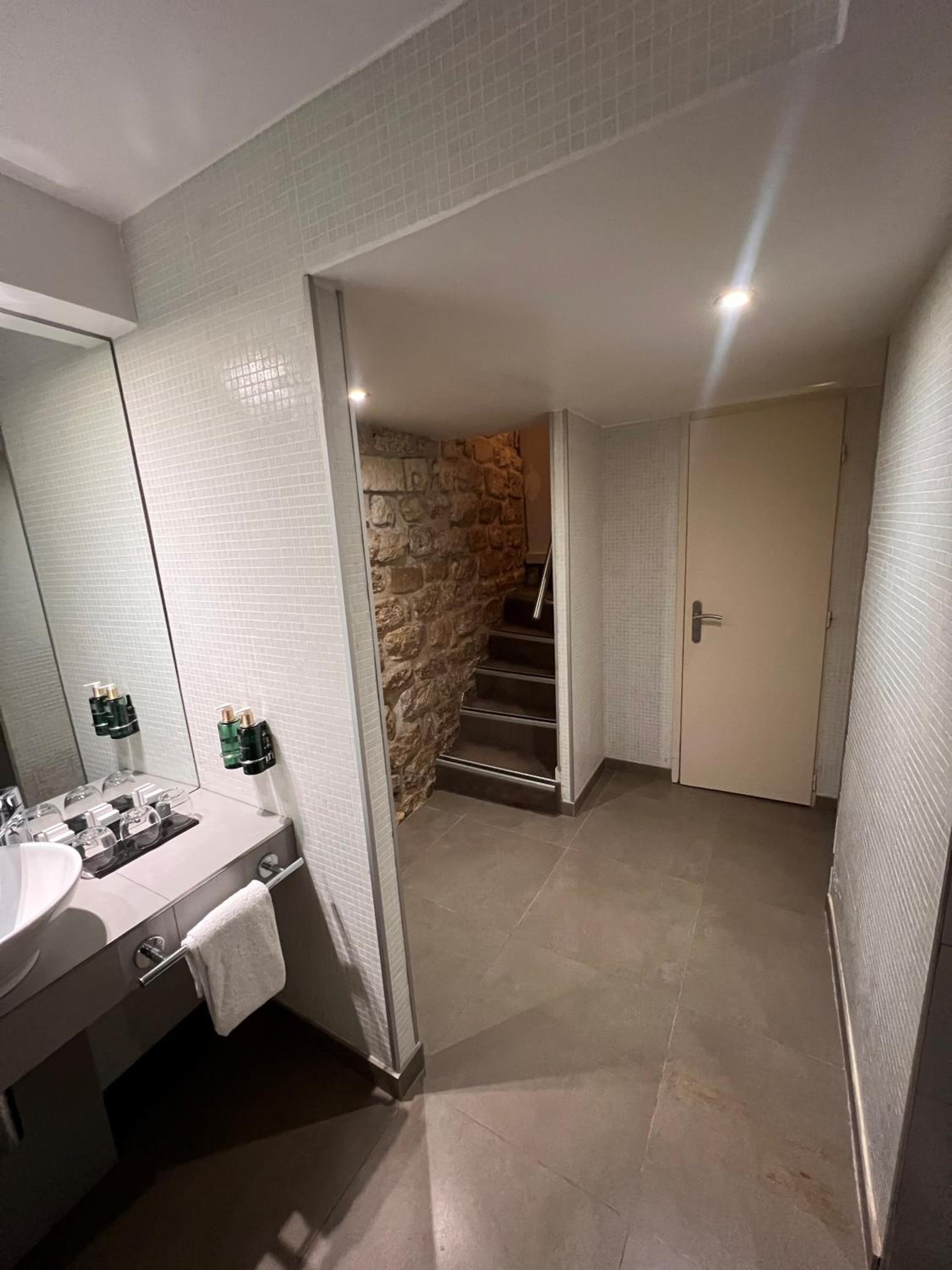 Standard Triple Room photo 2