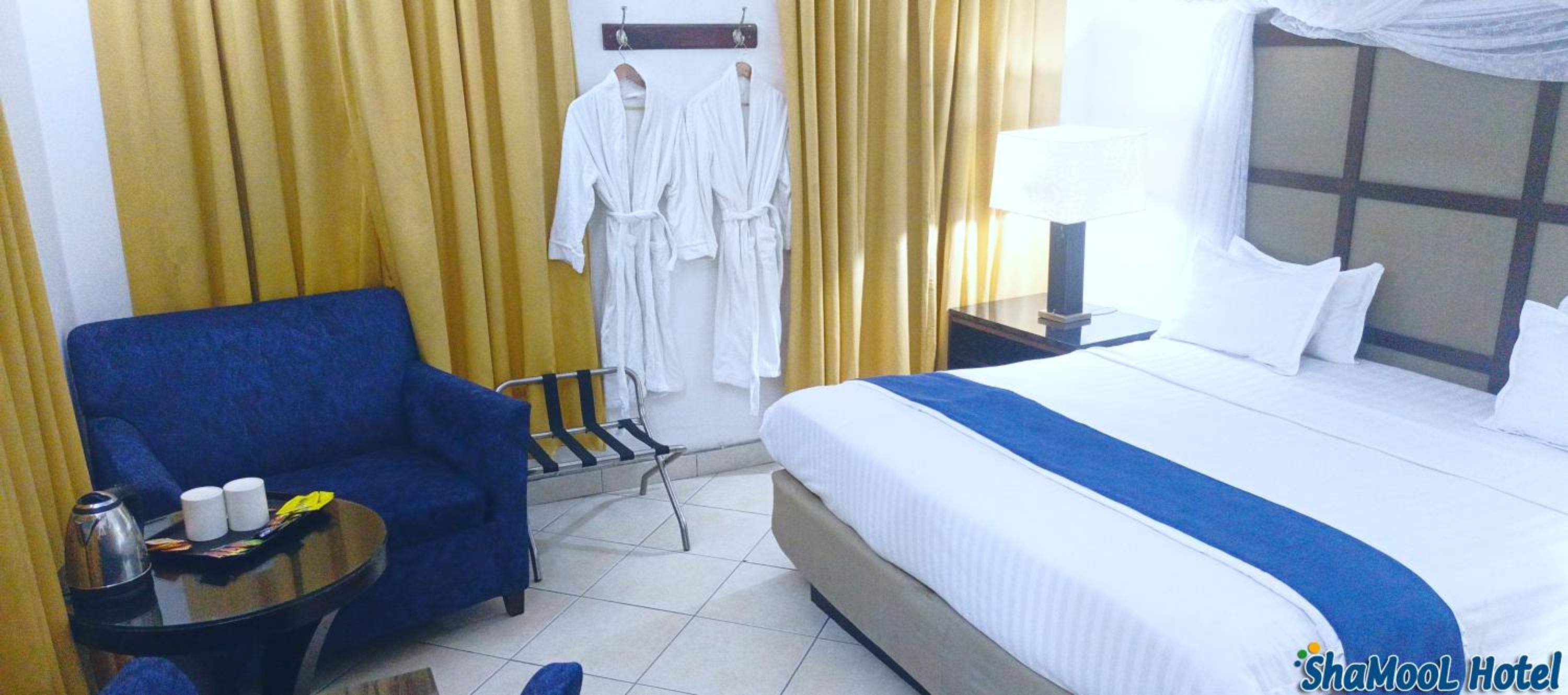 Suite - Photo 3