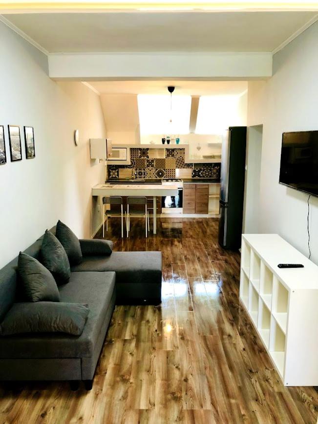 Three-Bedroom Apartment photo 1