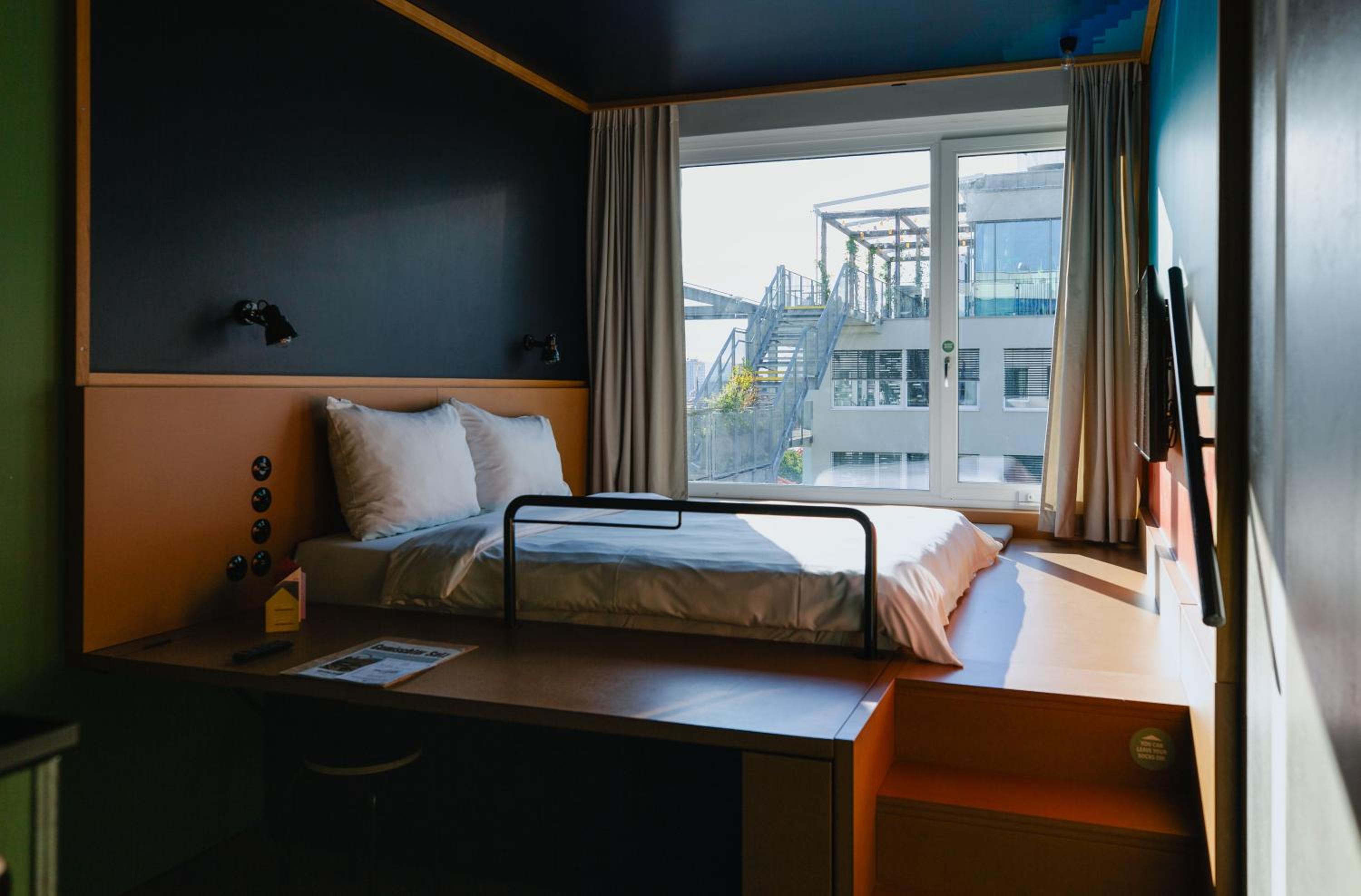 Double Room Cube